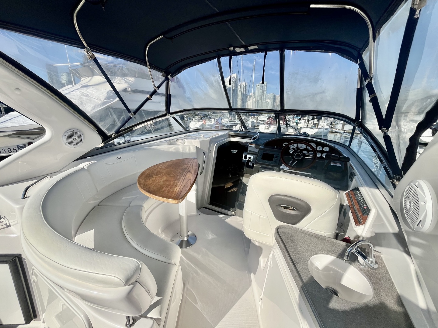 30ft Regal Yacht For Sale