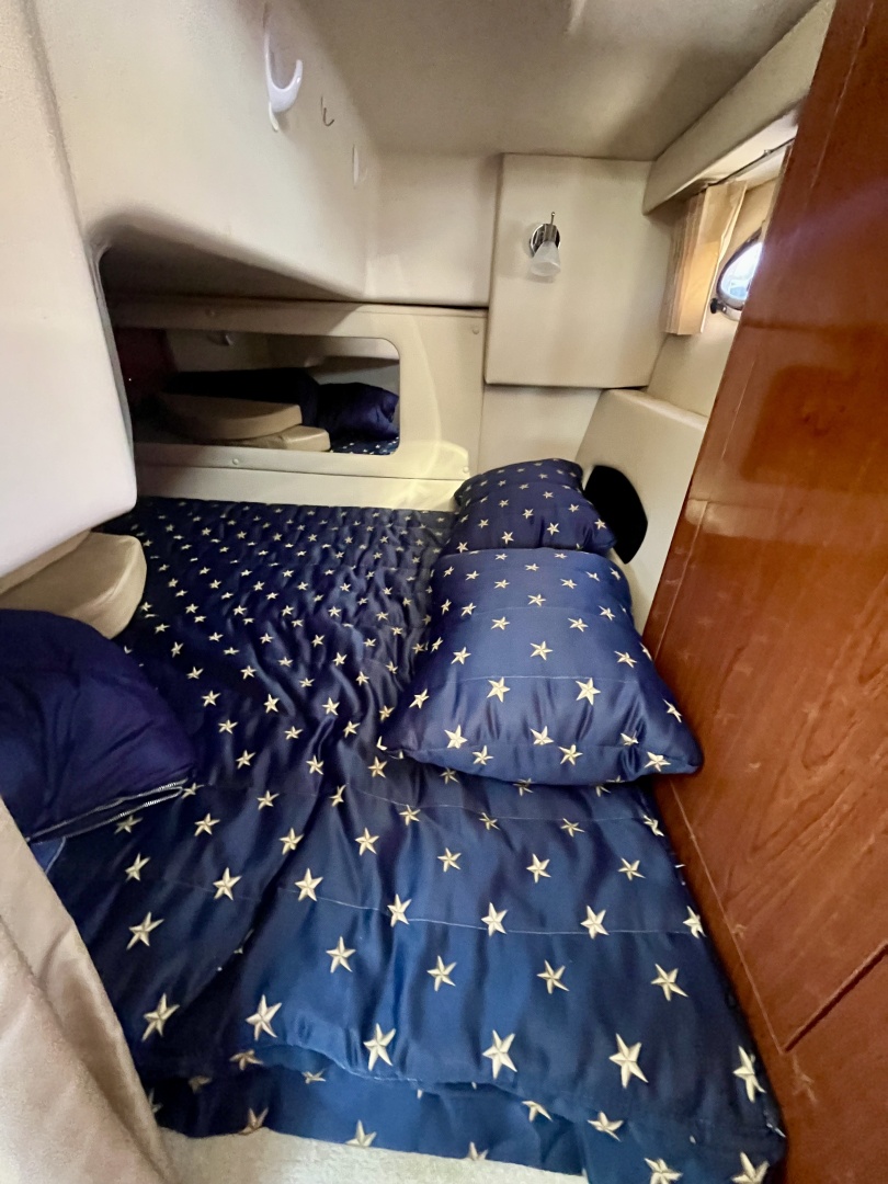 30ft Regal Yacht For Sale