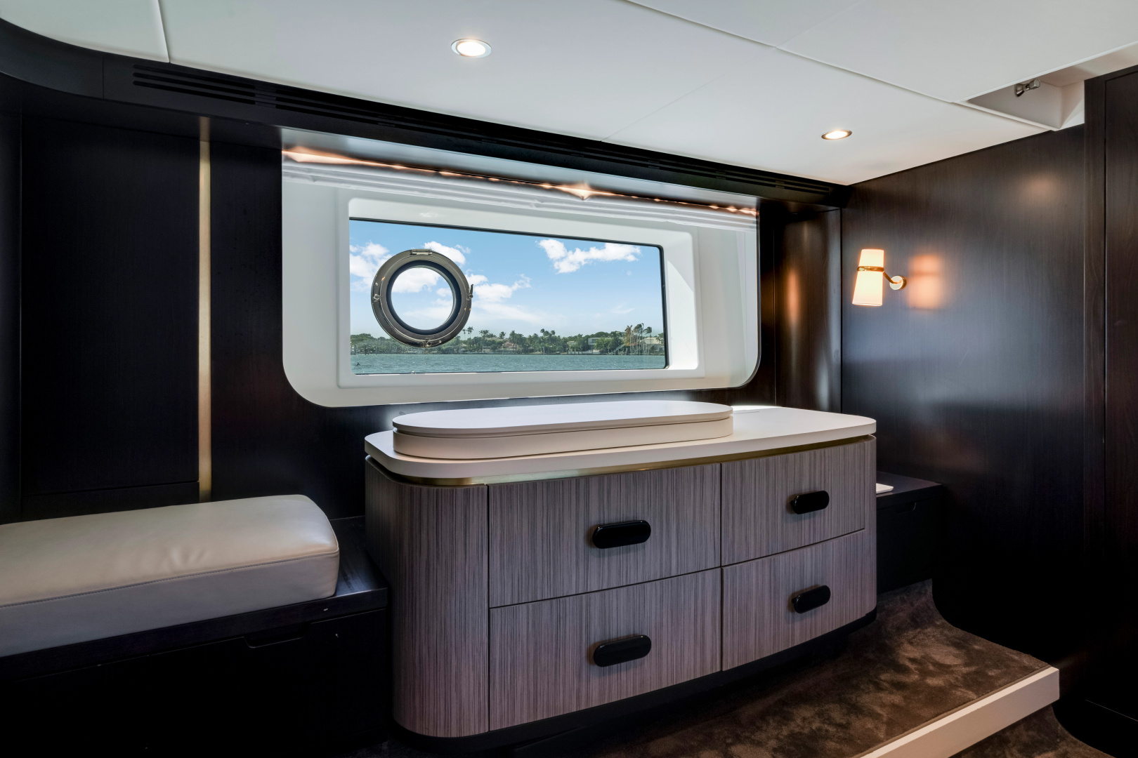 60ft Azimut Yacht For Sale