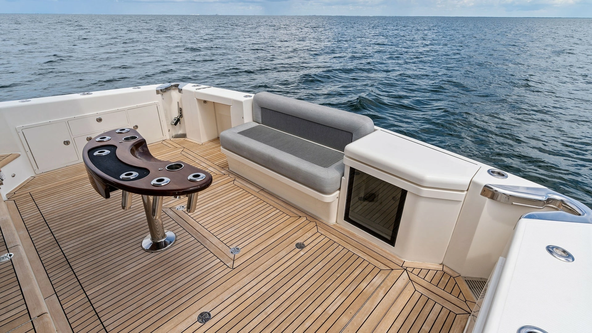 Riviera 57 Enclosed Bridge Yacht For Sale