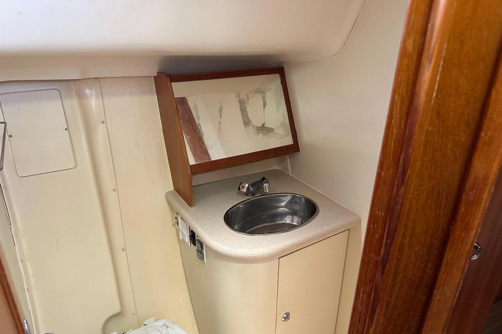 Mischievous Mermaid 44ft Hunter Yacht For Sale