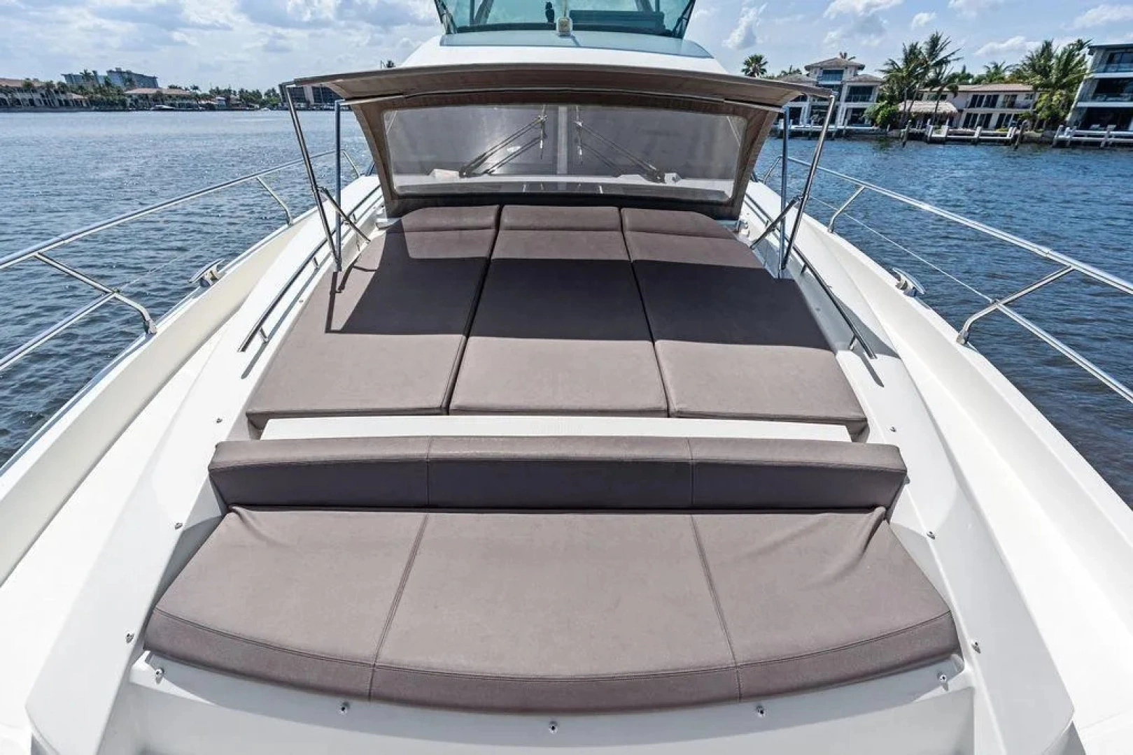 Prestige 680 Yacht For Sale