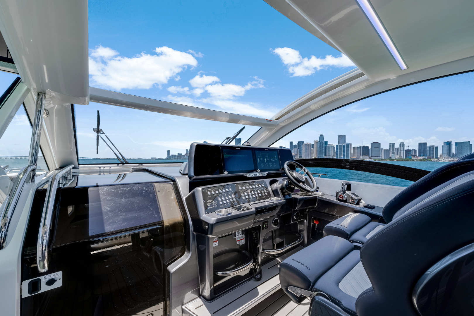 Only 60 hrs  37ft Galeon Yacht For Sale
