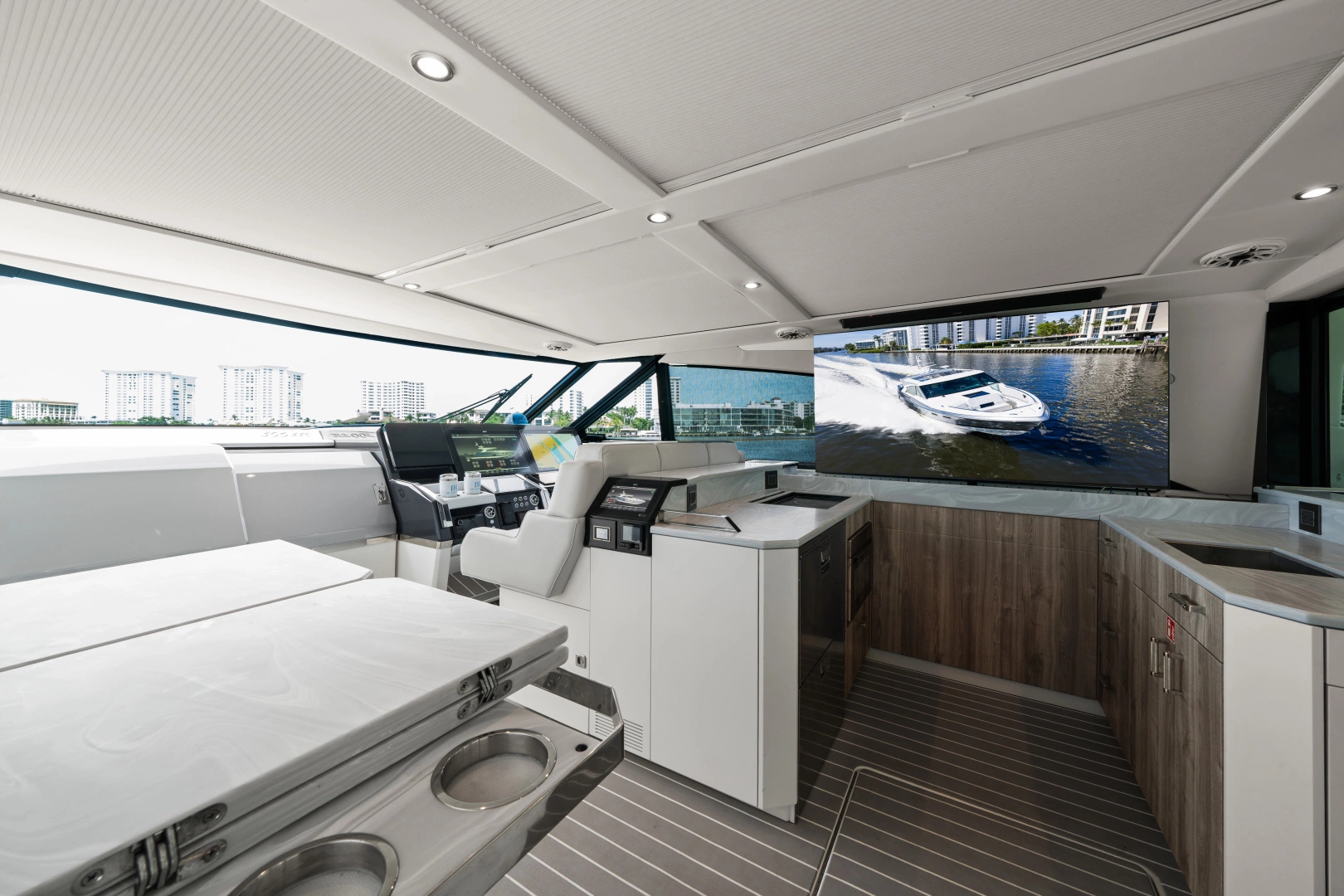 Formula 500 Super Sport Crossover Yacht For Sale
