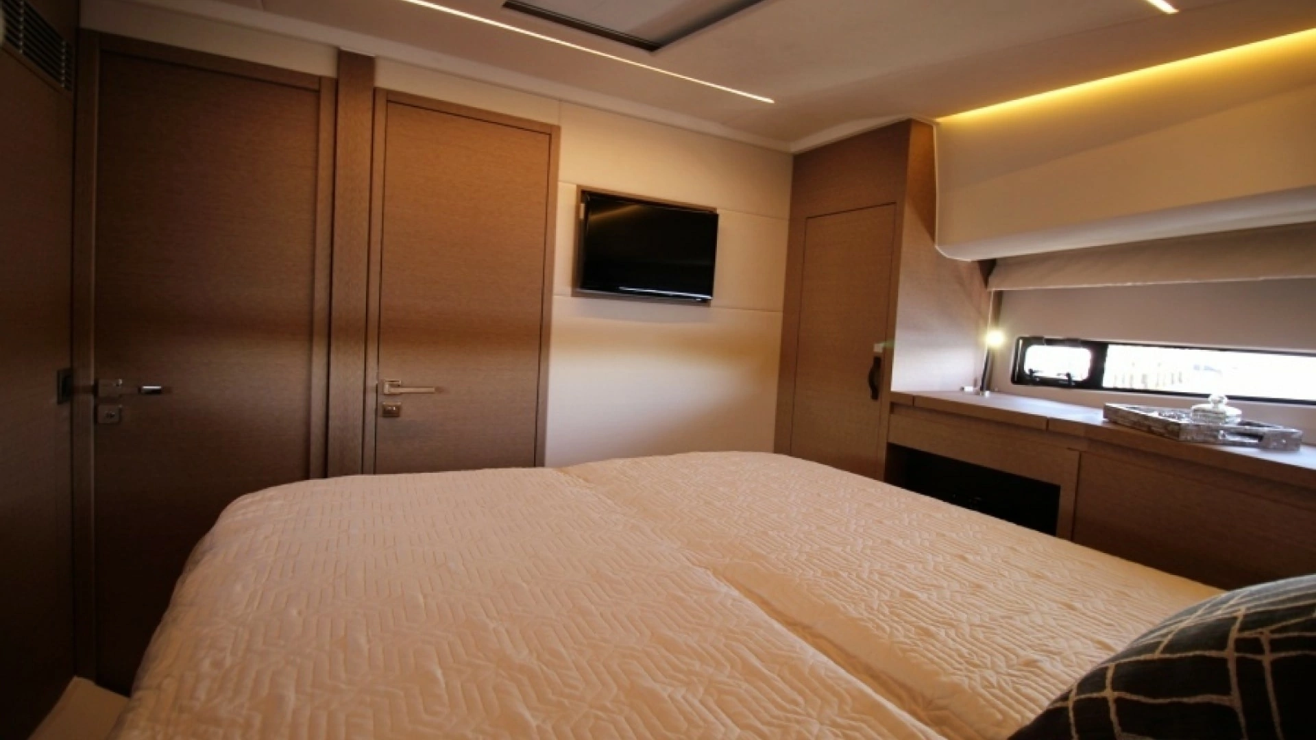 Prestige 460 Yacht For Sale