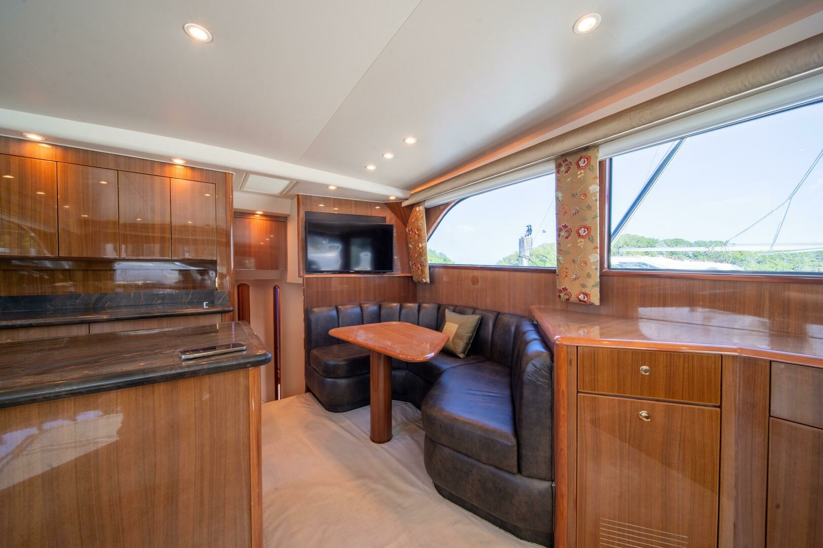 WHITE PEARL 52ft Viking Yacht For Sale