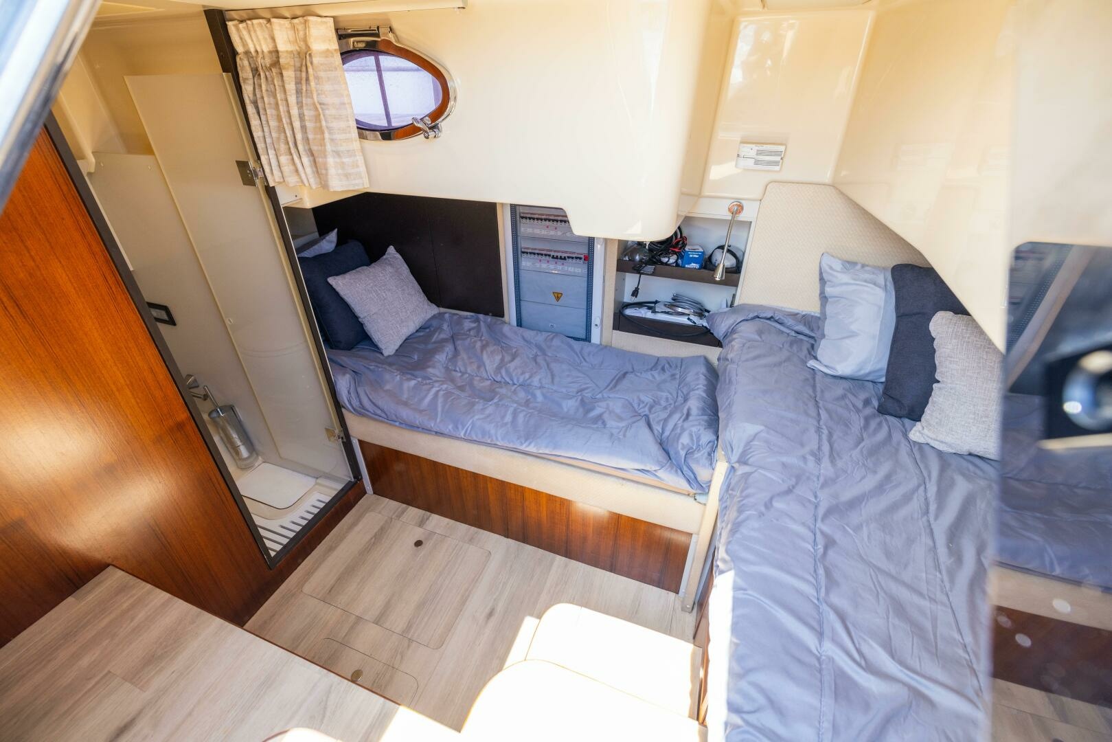 A Sea 64ft Azimut Yacht For Sale