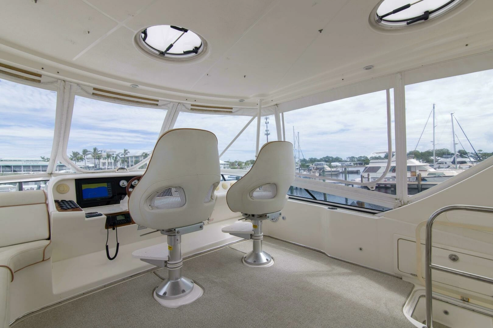 Silverton 52 Ovation Yacht For Sale