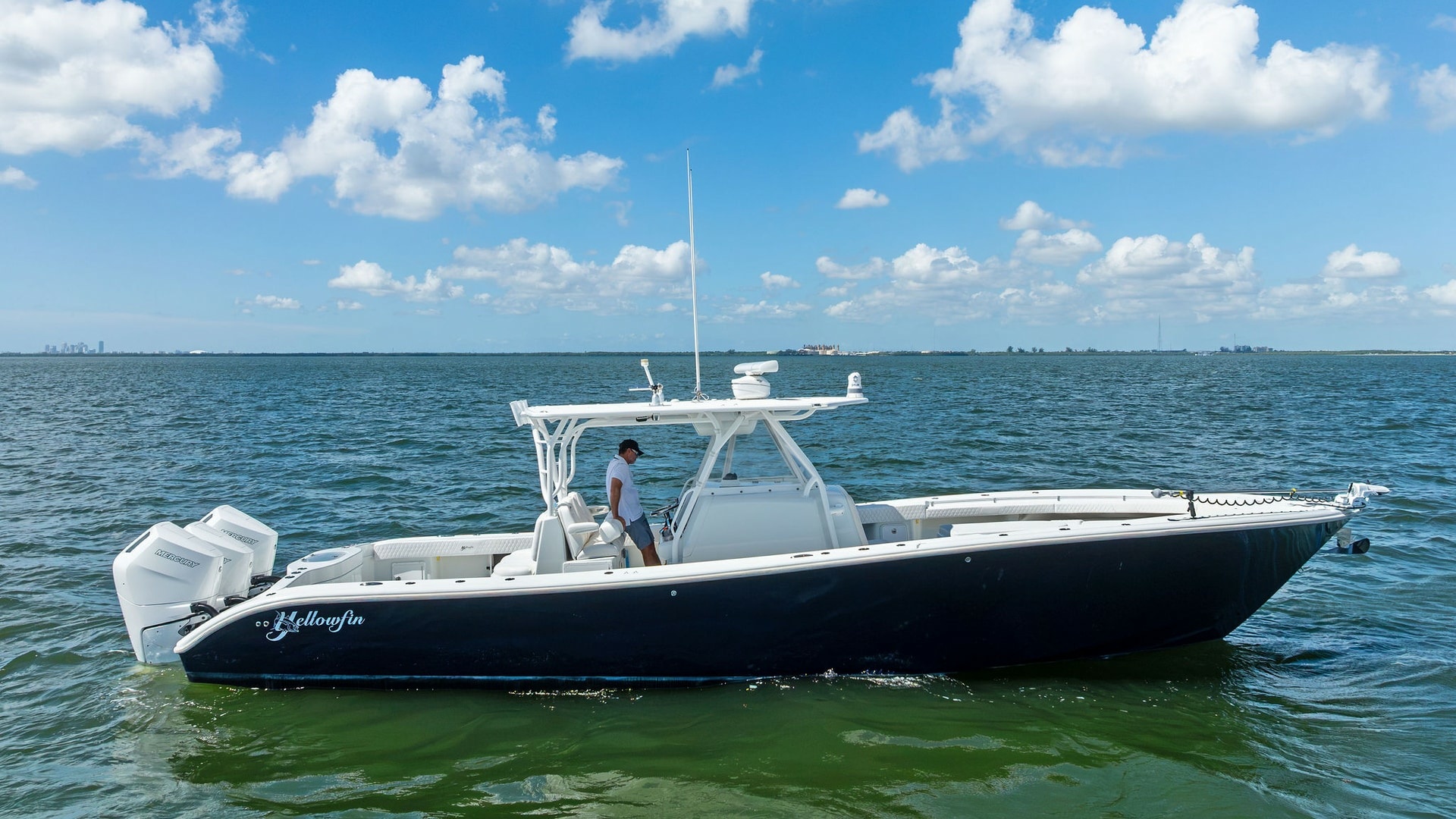 Side Profile of 39 Center Console