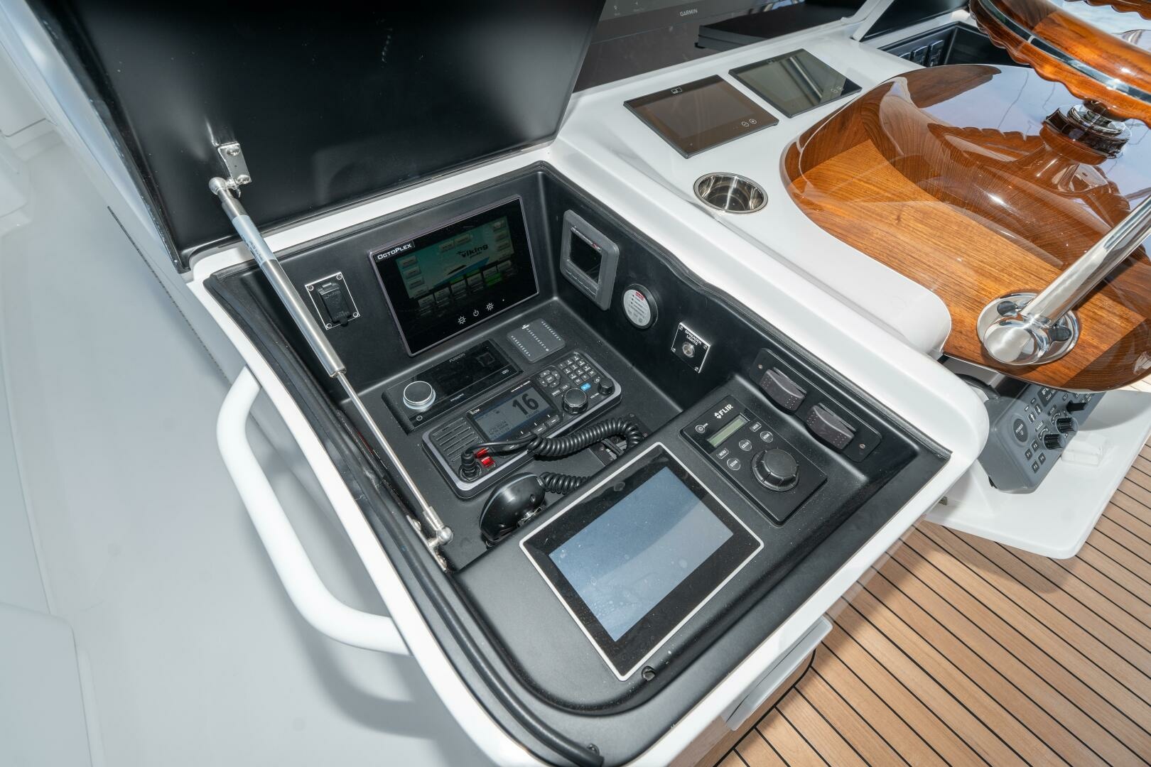 Zatara 90ft Viking Yacht For Sale