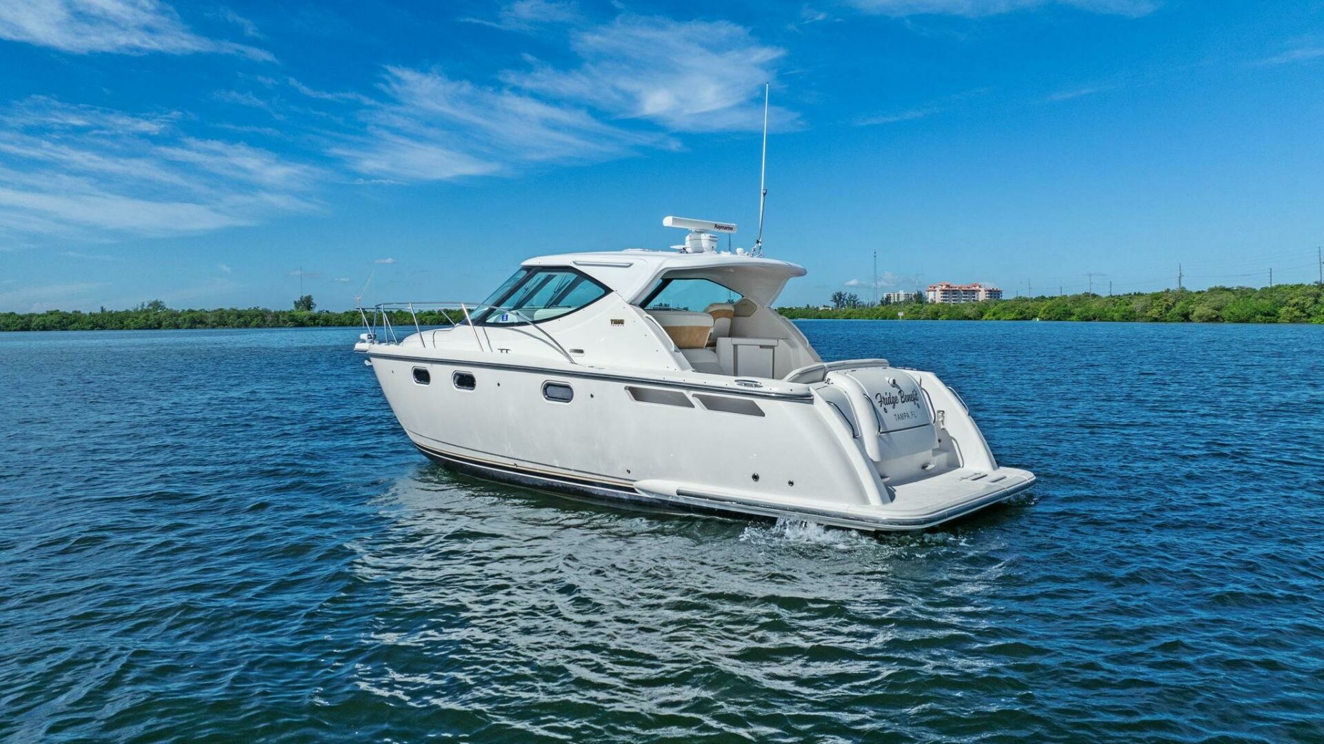 Fridge Benefit 35ft Tiara Yachts Yacht For Sale