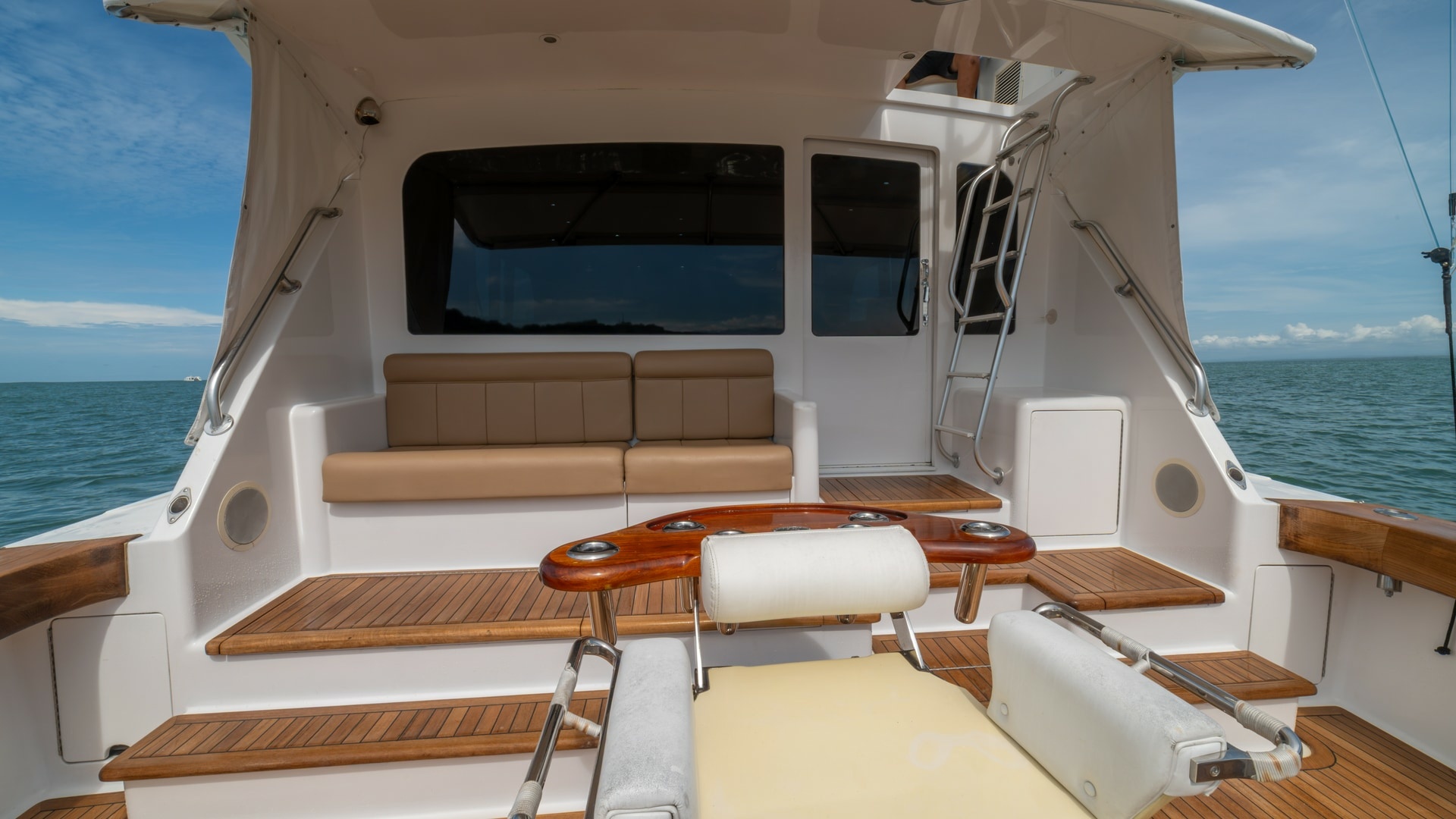 Cockpit with Seating 2002 Viking 61 Convertible