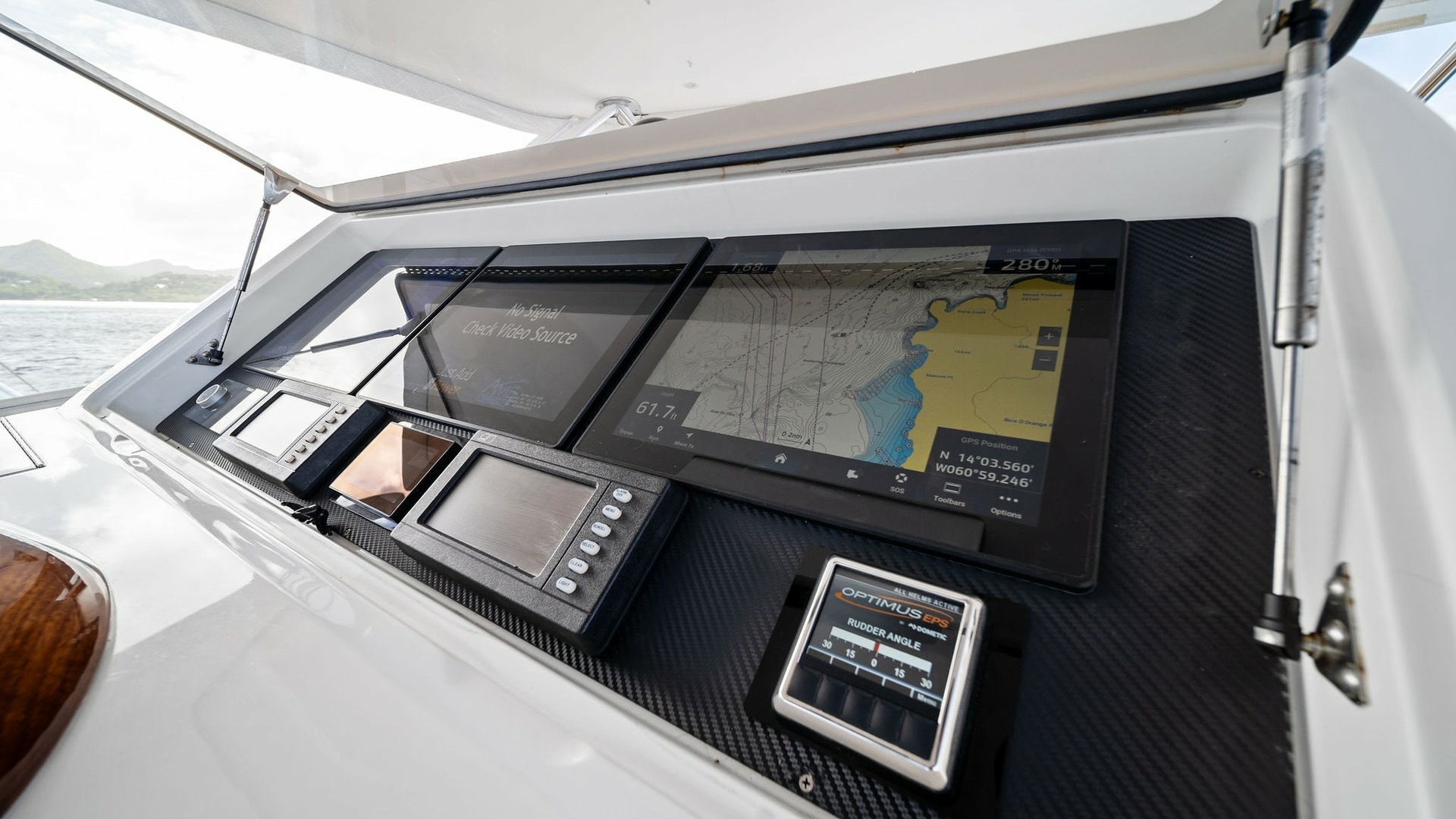 Helm Electronics Console