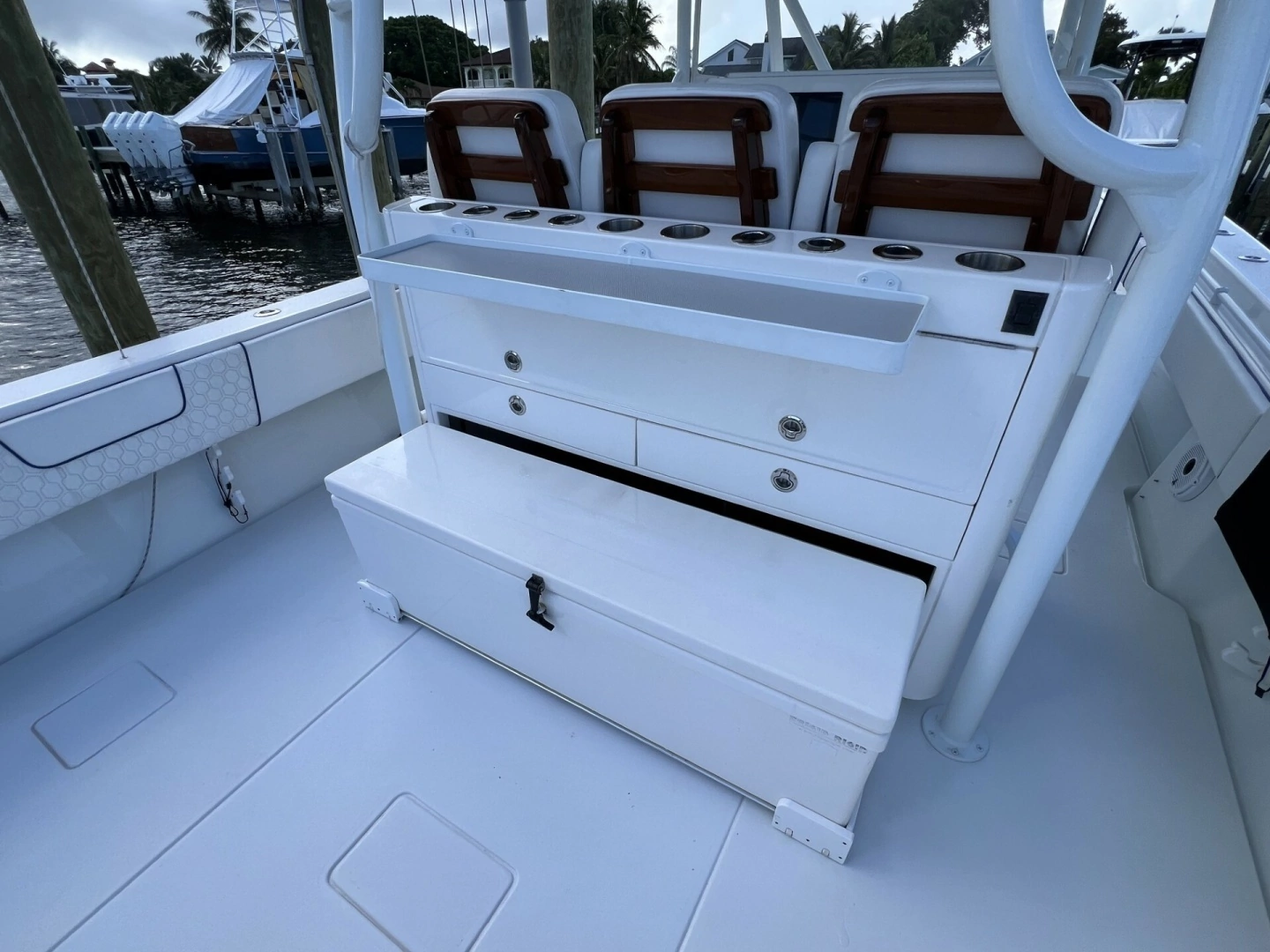 Contender 44 ST Yacht For Sale