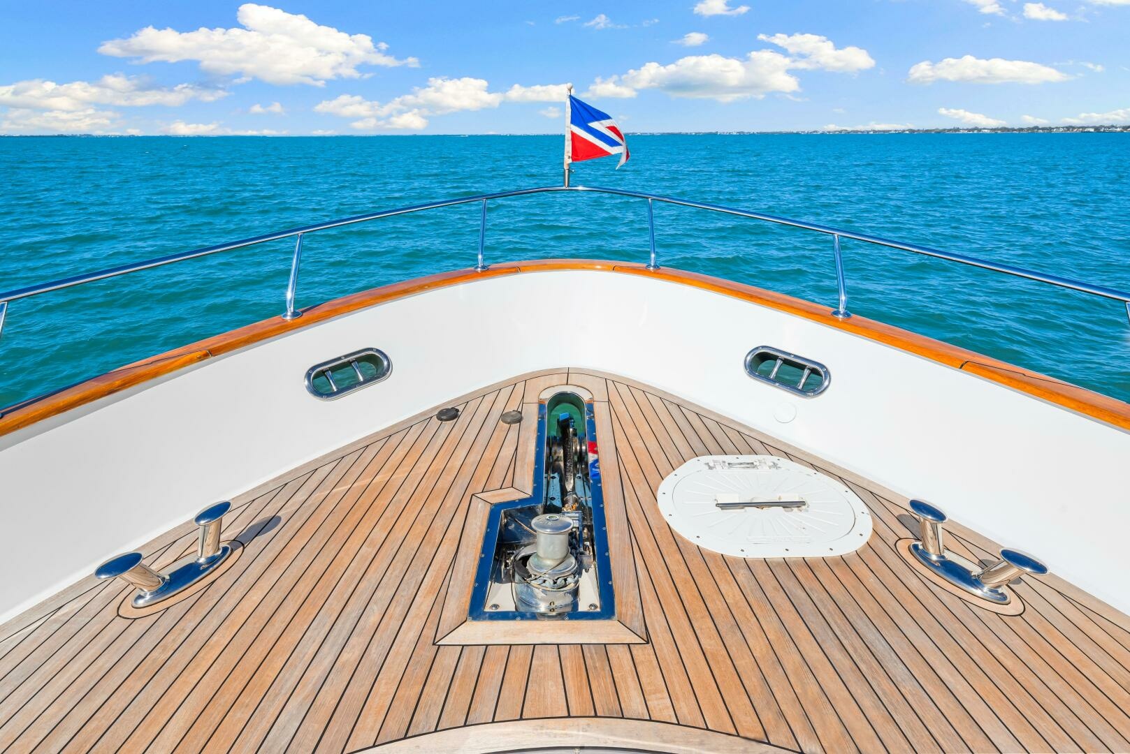2010 83 Ocean Alexander Motor Yacht 'Relentless'