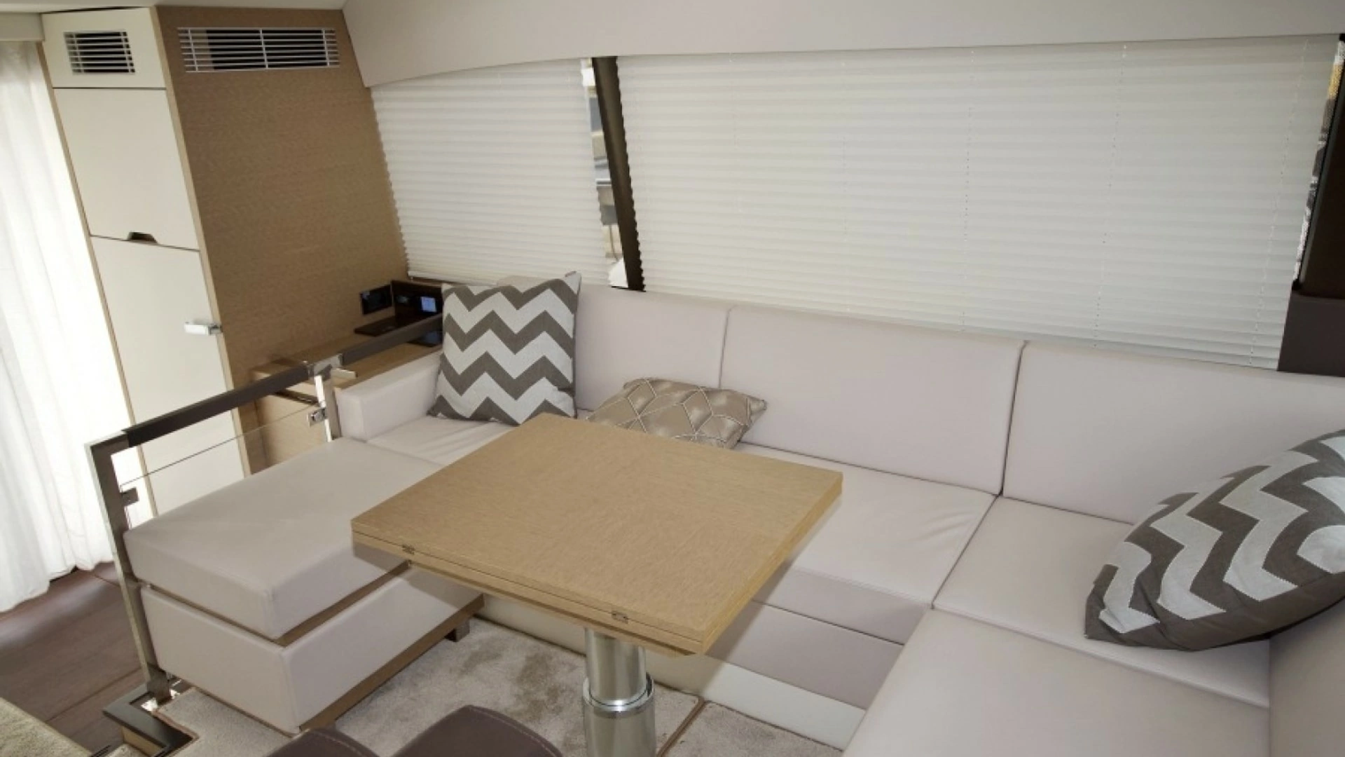 Prestige 460 Yacht For Sale