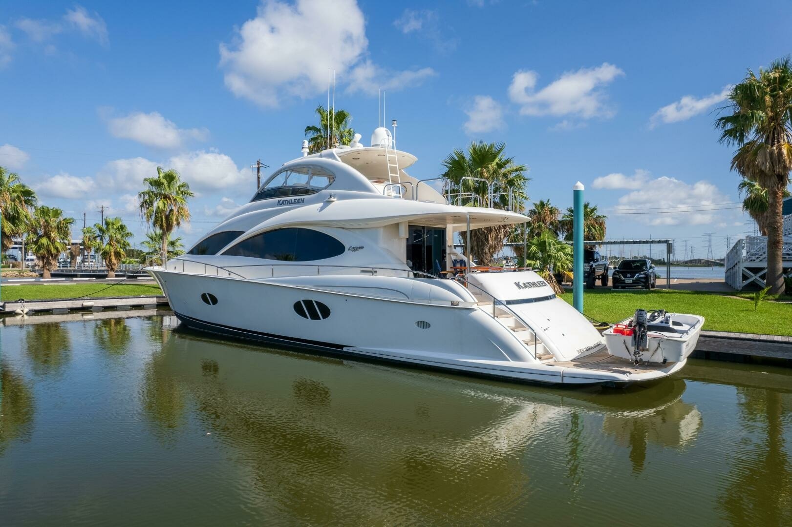 Kathleen 74ft Lazzara Yachts Yacht For Sale