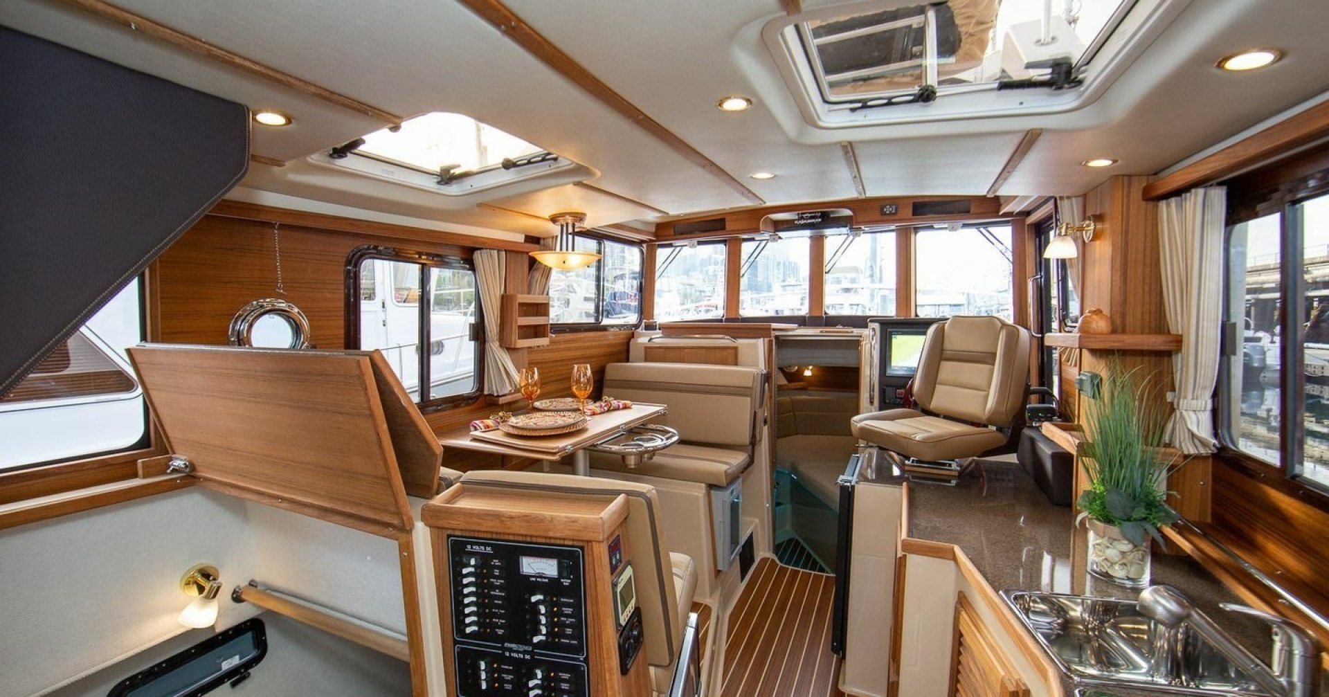 ROBERT EDMUN 31ft Ranger Tugs Yacht For Sale