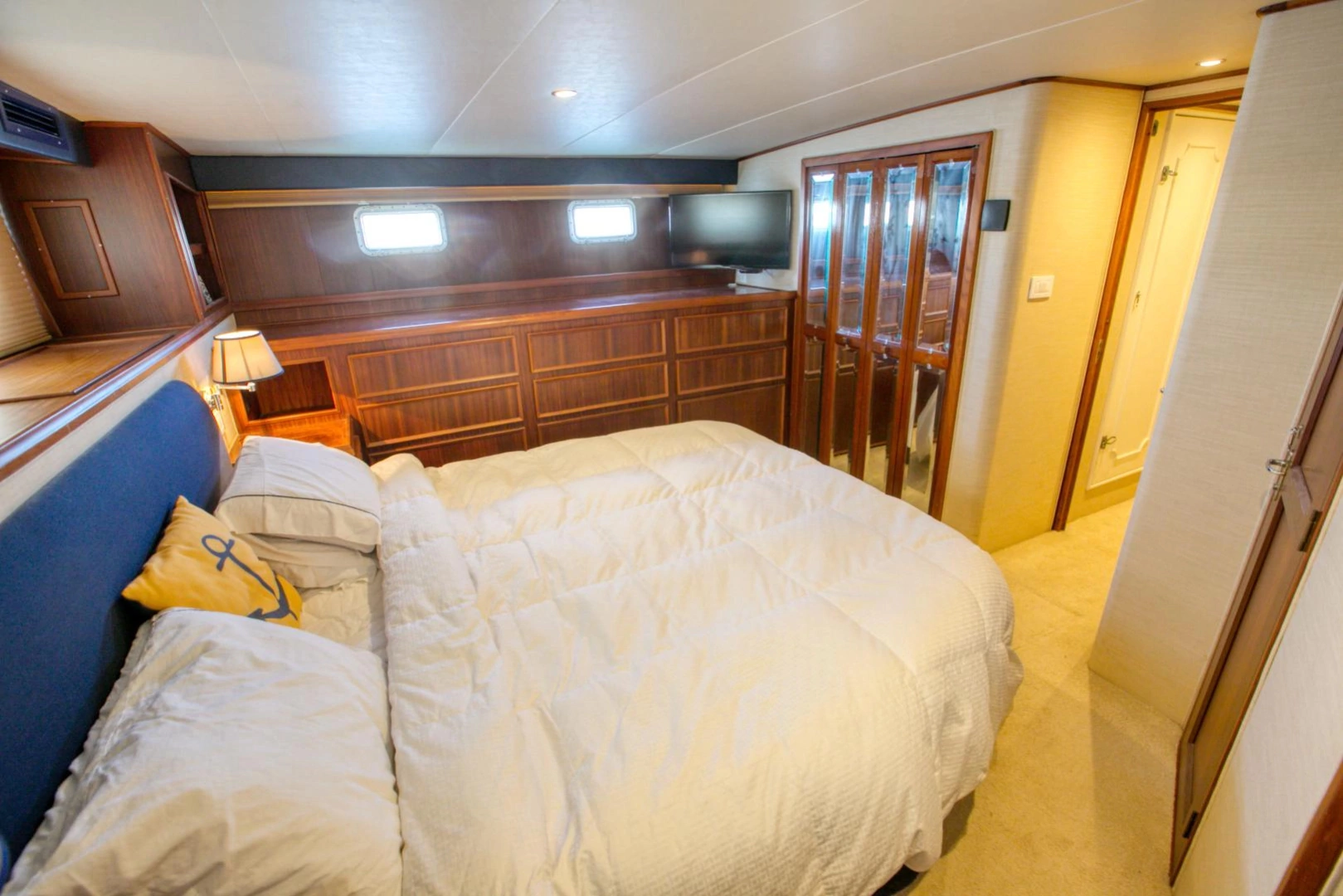 Hatteras 56 Motor Yacht Yacht For Sale