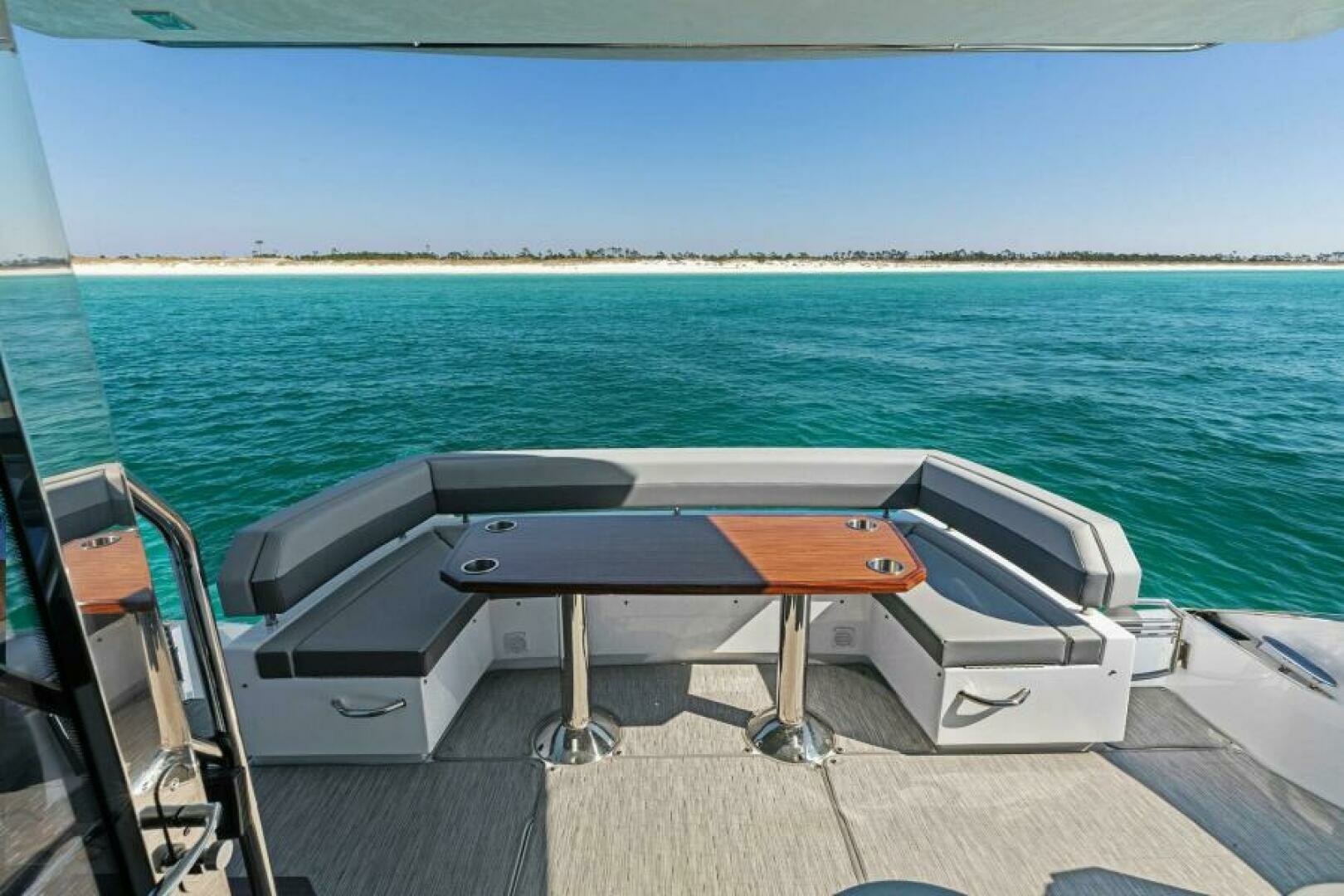 Miss Tracy Lane 60ft Cruisers Yachts Yacht For Sale Miss Tracy Lane 60ft Cruisers Yachts Yacht For Sale