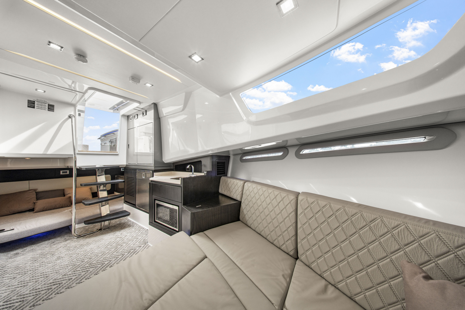 2025 Schaefer 375 HT
