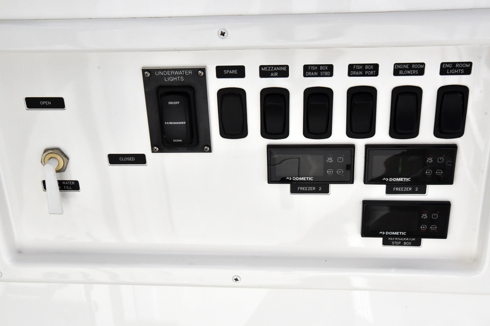 PARTY OF FIVE 80ft Viking Yacht For Sale PARTY OF FIVE 80ft Viking Yacht For Sale