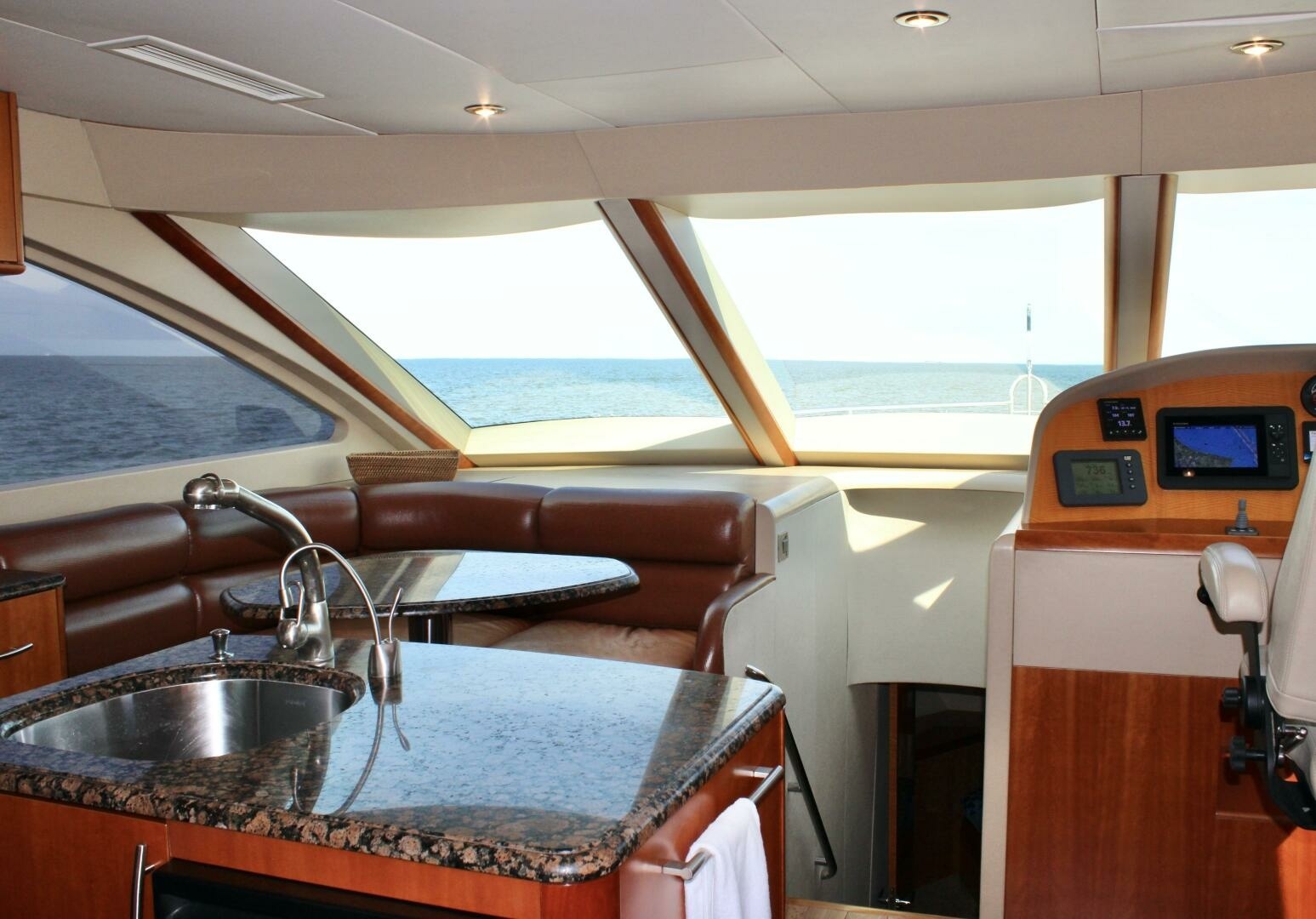 Kathleen 74ft Lazzara Yachts Yacht For Sale