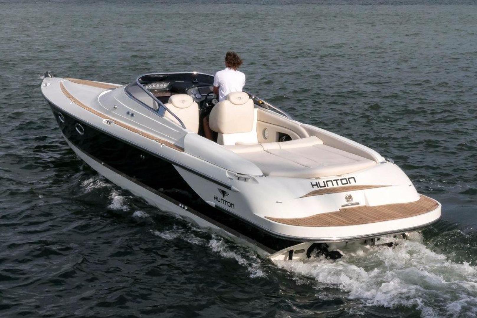 37′ Hunton 2012 | Russ Schafer