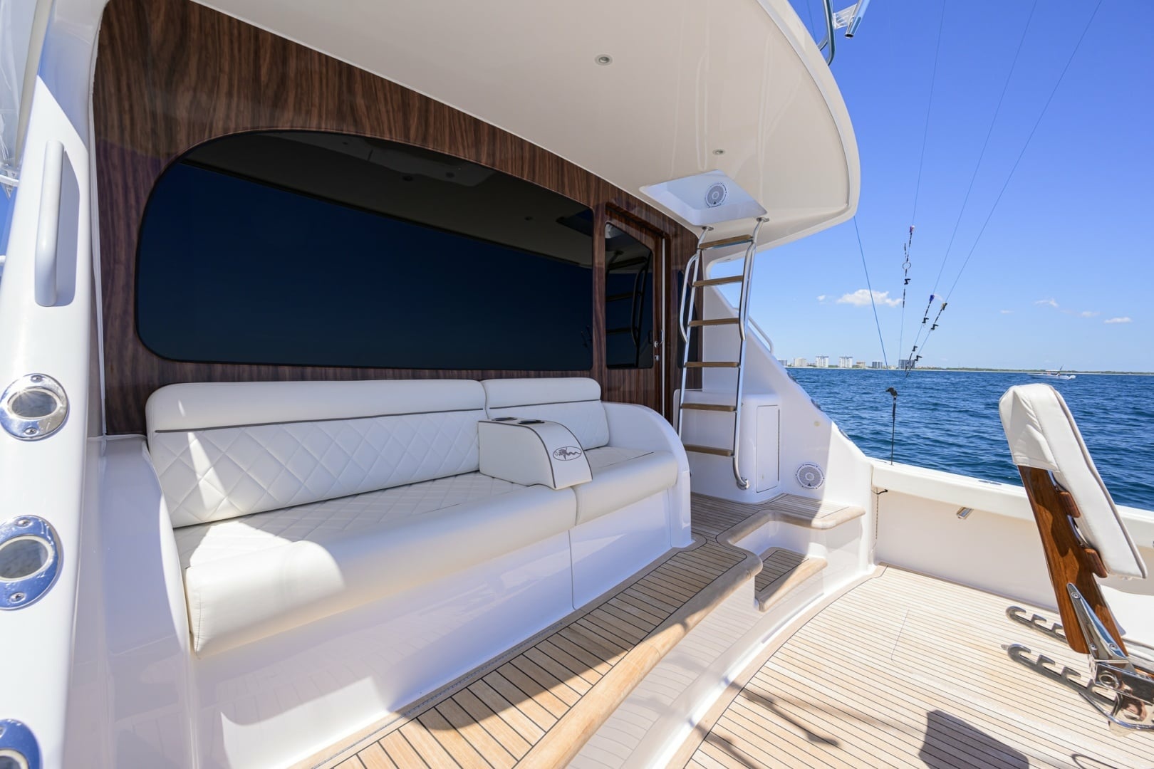 Viking 54 - Dog House - Cockpit