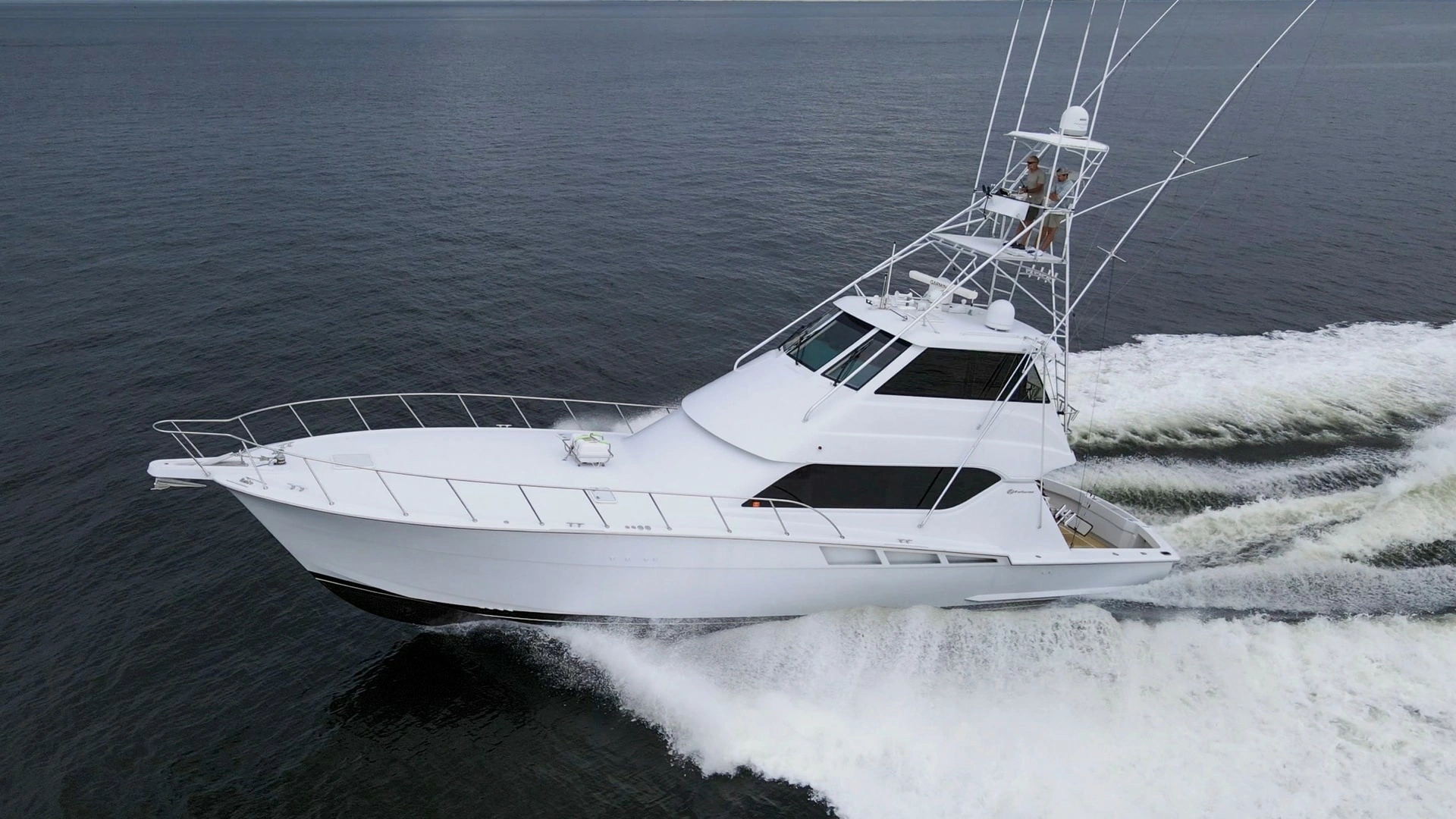 Hatteras 60 Enclosed Bridge Convertible Yacht For Sale