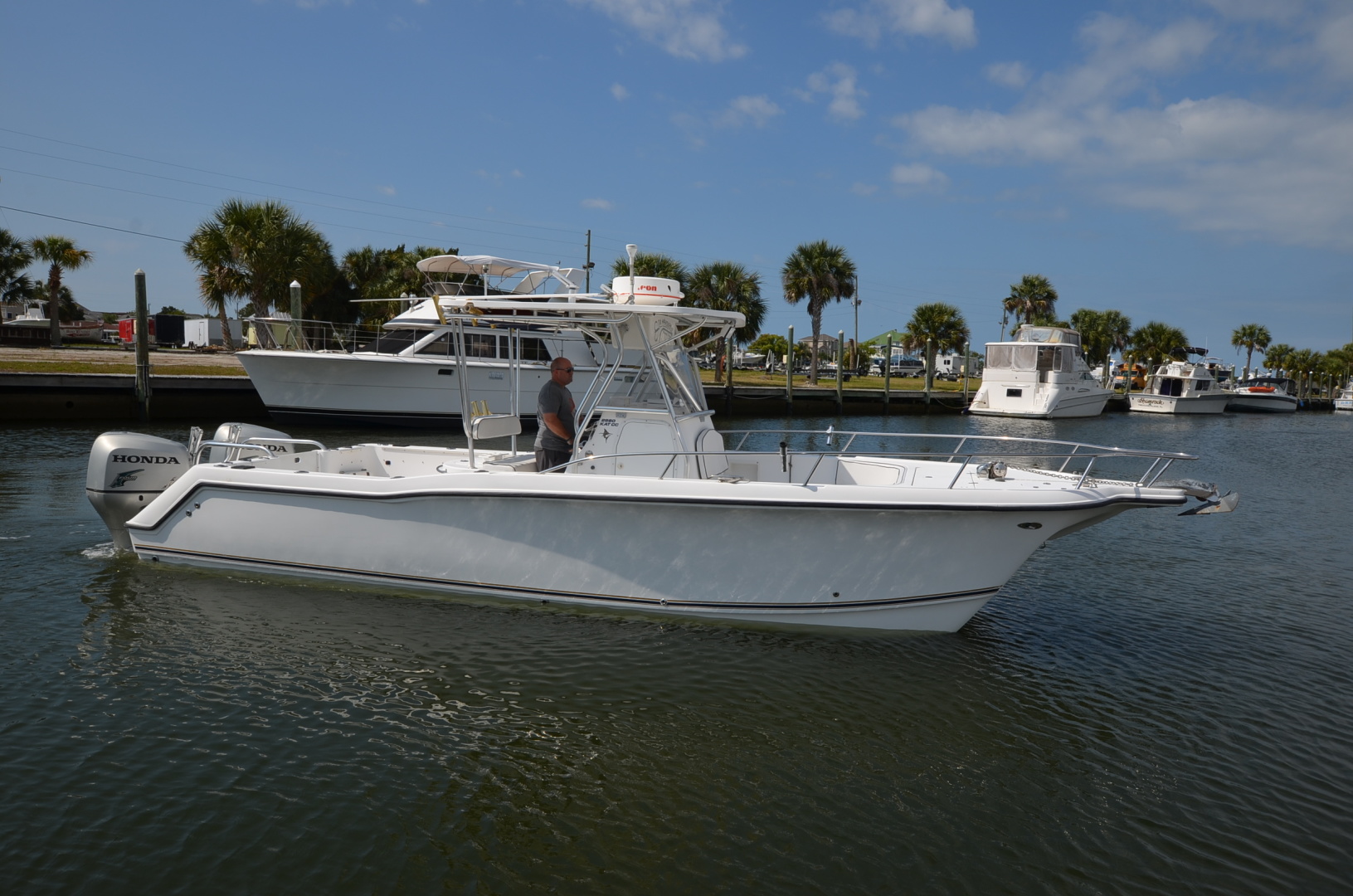 28' 2003 Pro Sports 2860CC | Tampa Yacht Sales