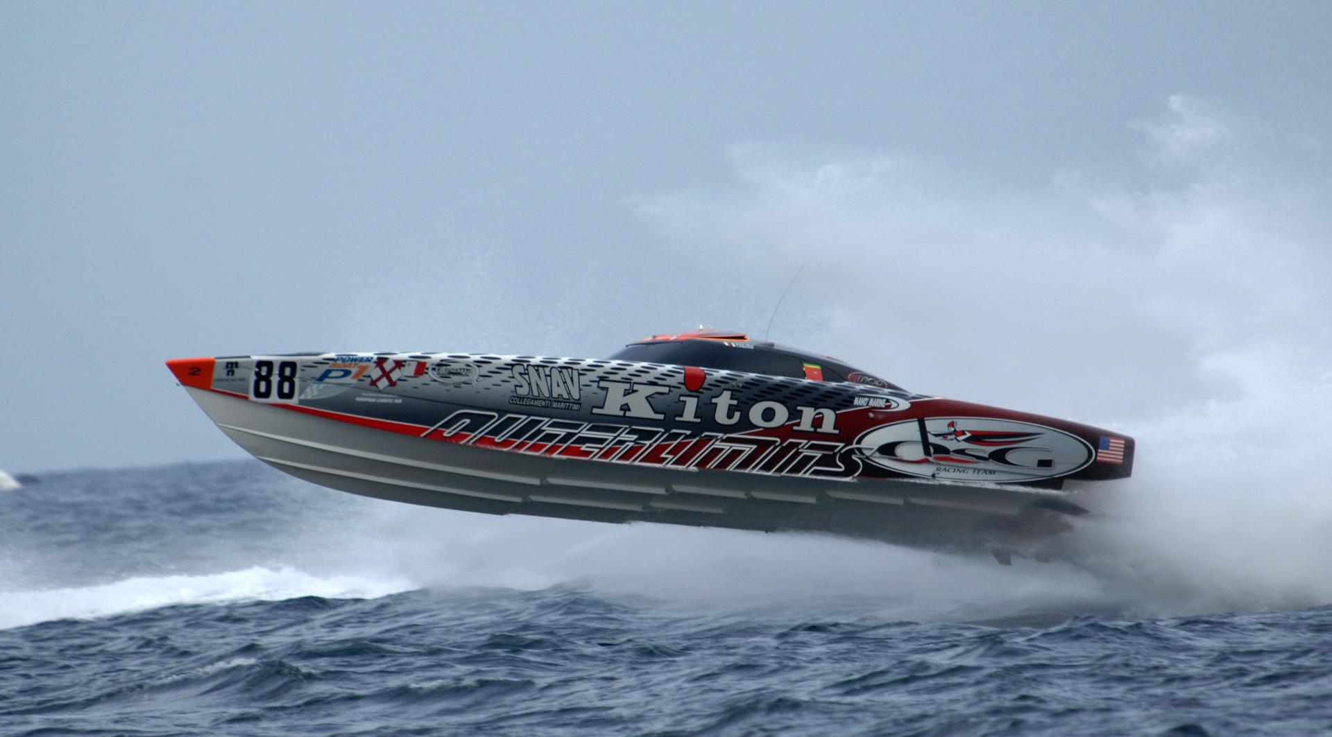 2008 Outerlimits 43 SV