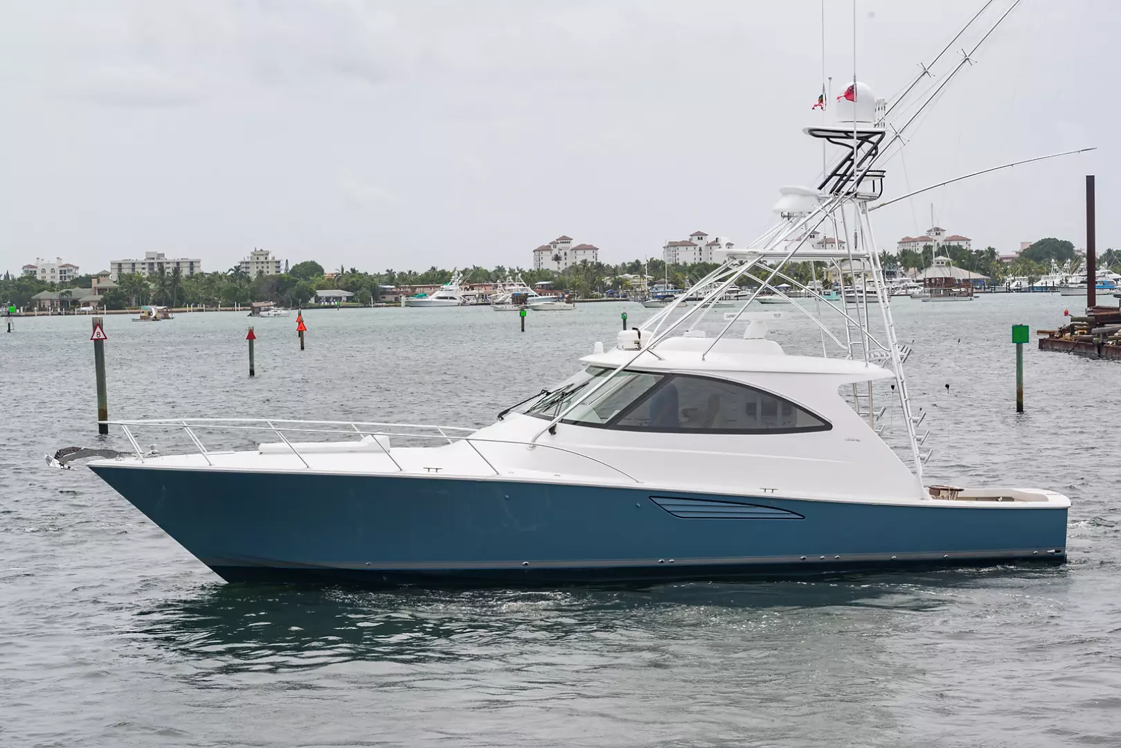 2018 Viking 52 Sport Tower Yacht For Sale | Five Cays | SI Yachts