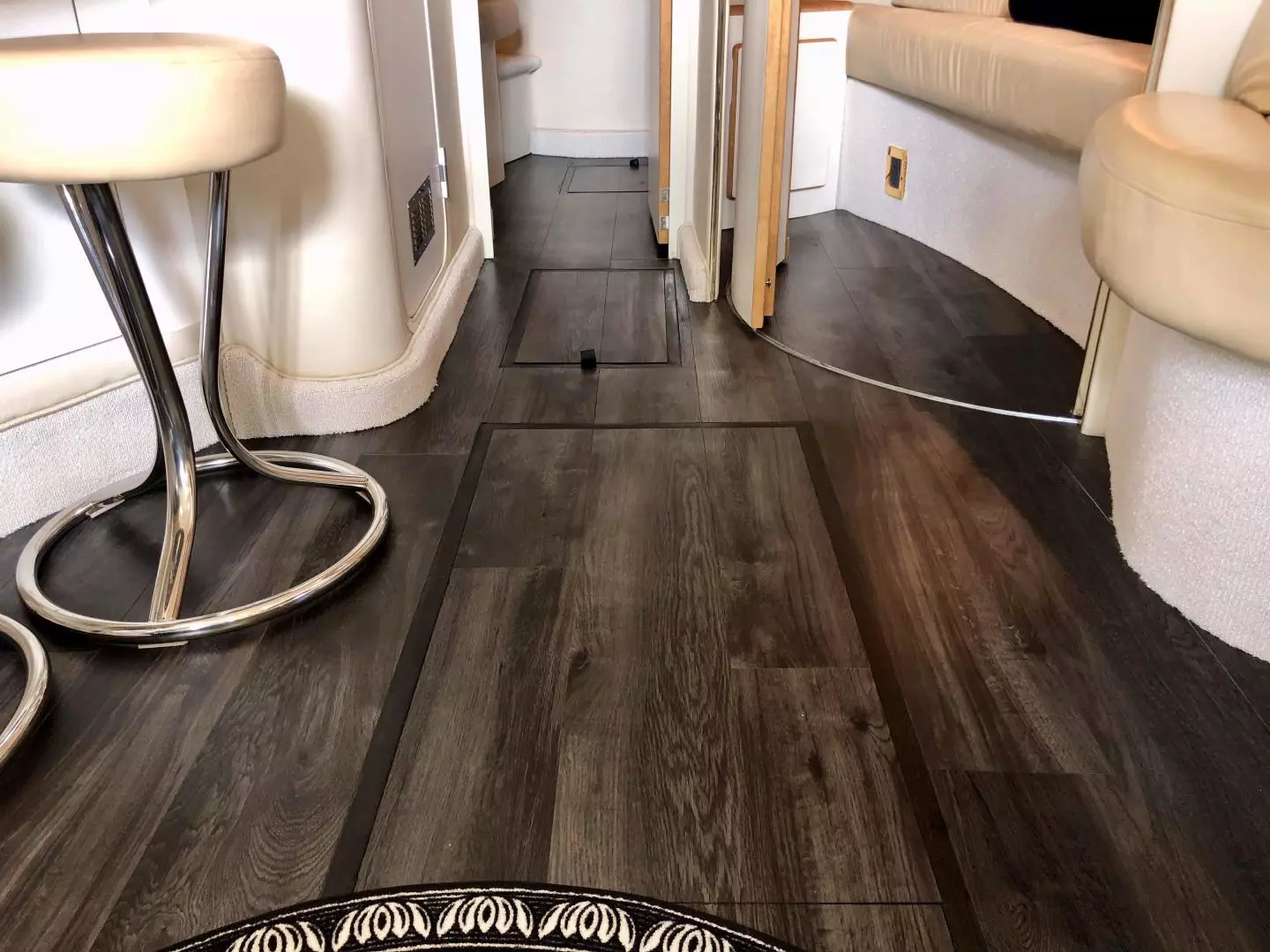 Sea Ray 400 Express Cruiser Yacht For Sale