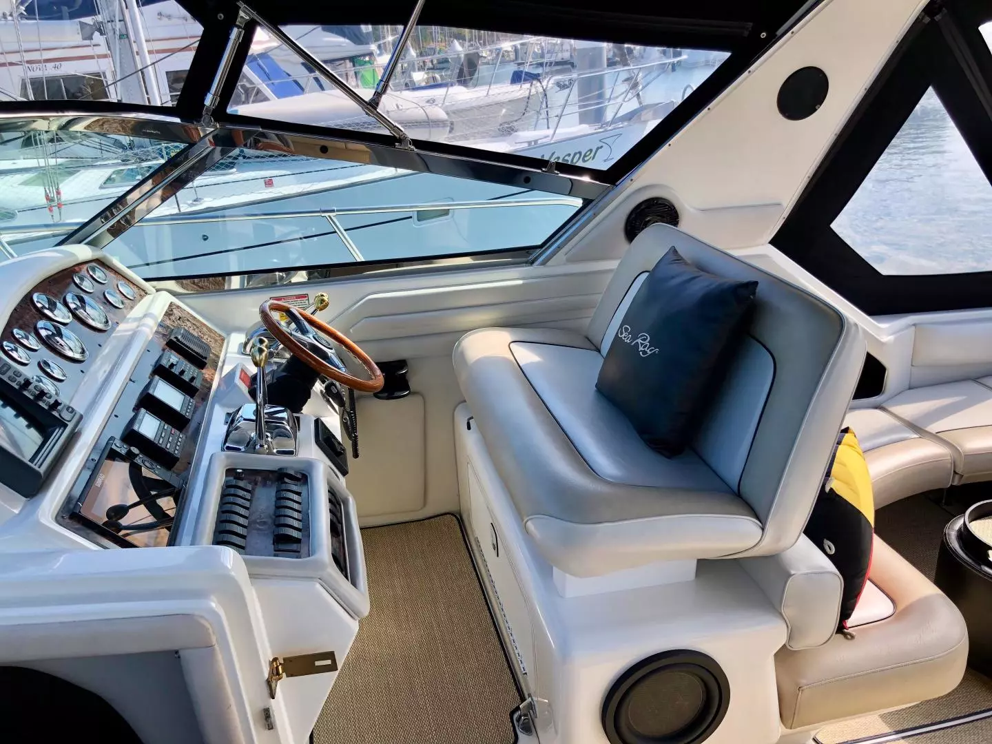 Sea Ray 400 Express Cruiser Yacht For Sale