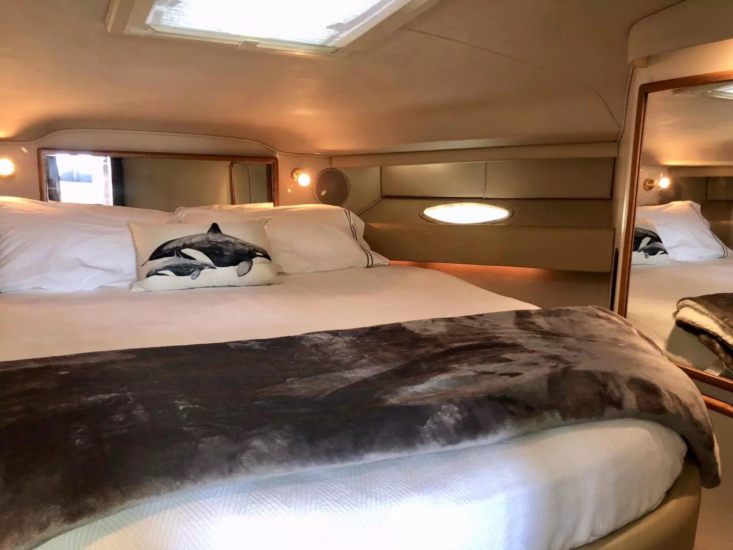 Sea Ray 400 Express Cruiser Yacht For Sale