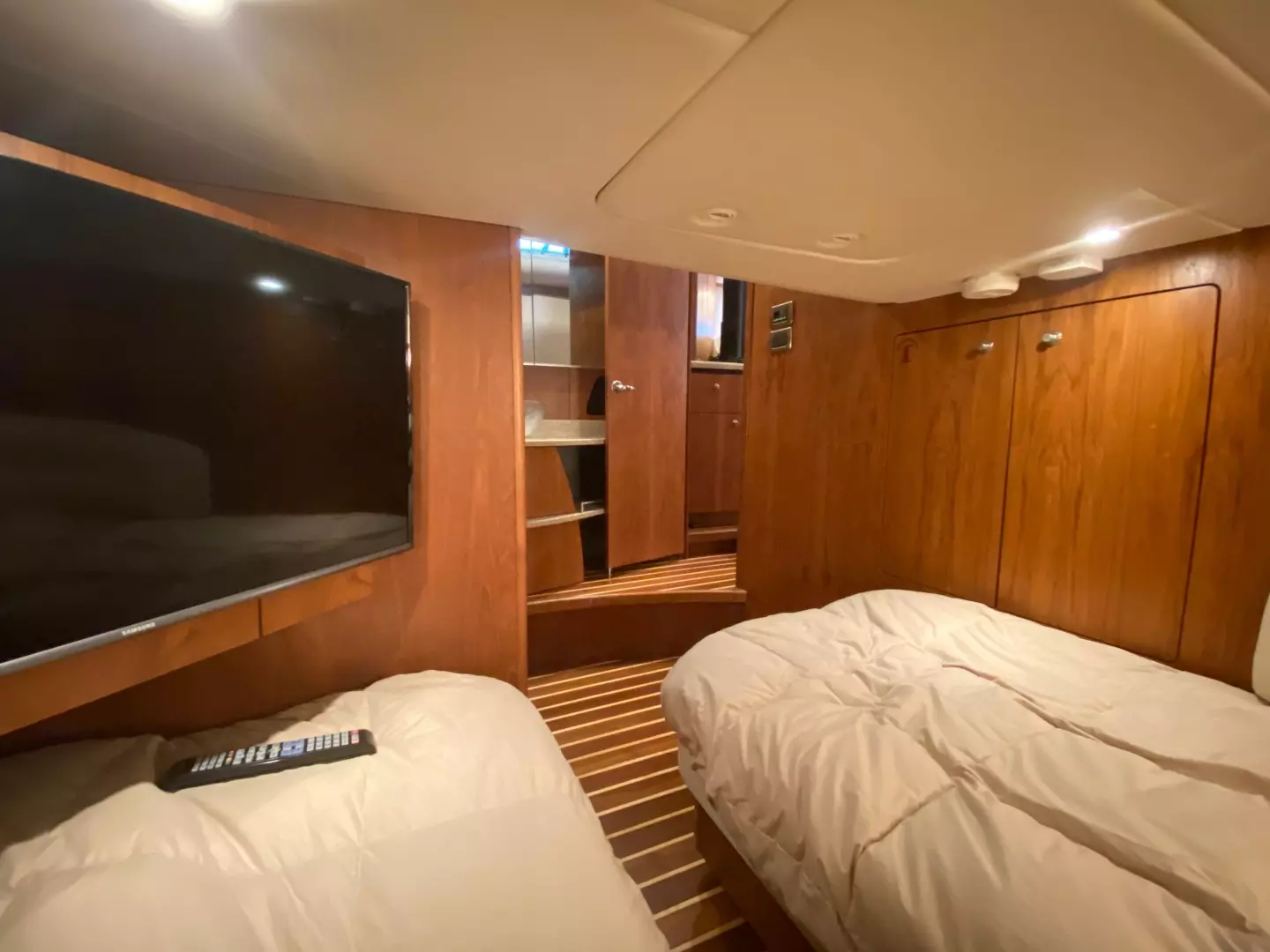 Tiara Yachts 4300 Sovran Yacht For Sale