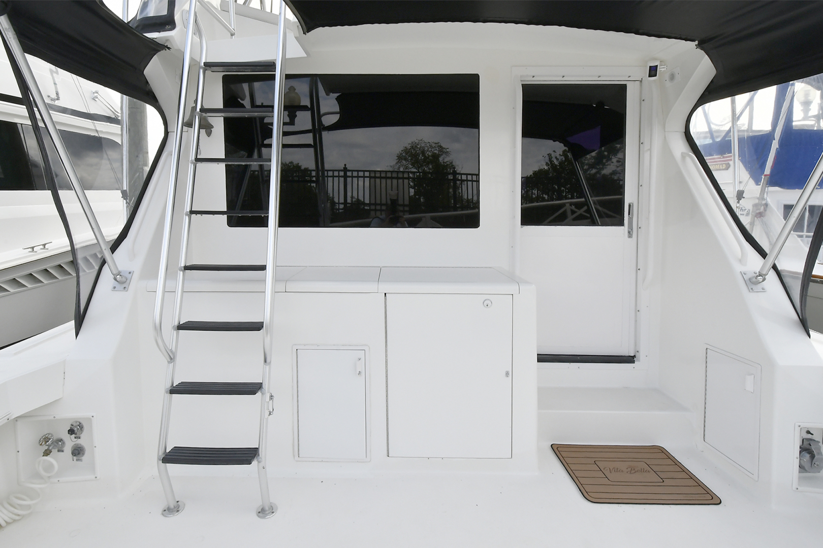 1997 Viking 47 convertible