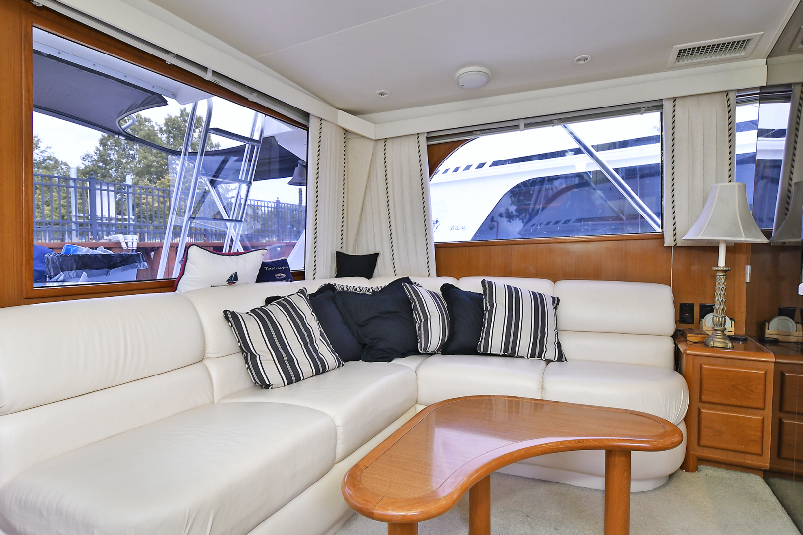 Vita Bella 47ft Viking Yacht For Sale