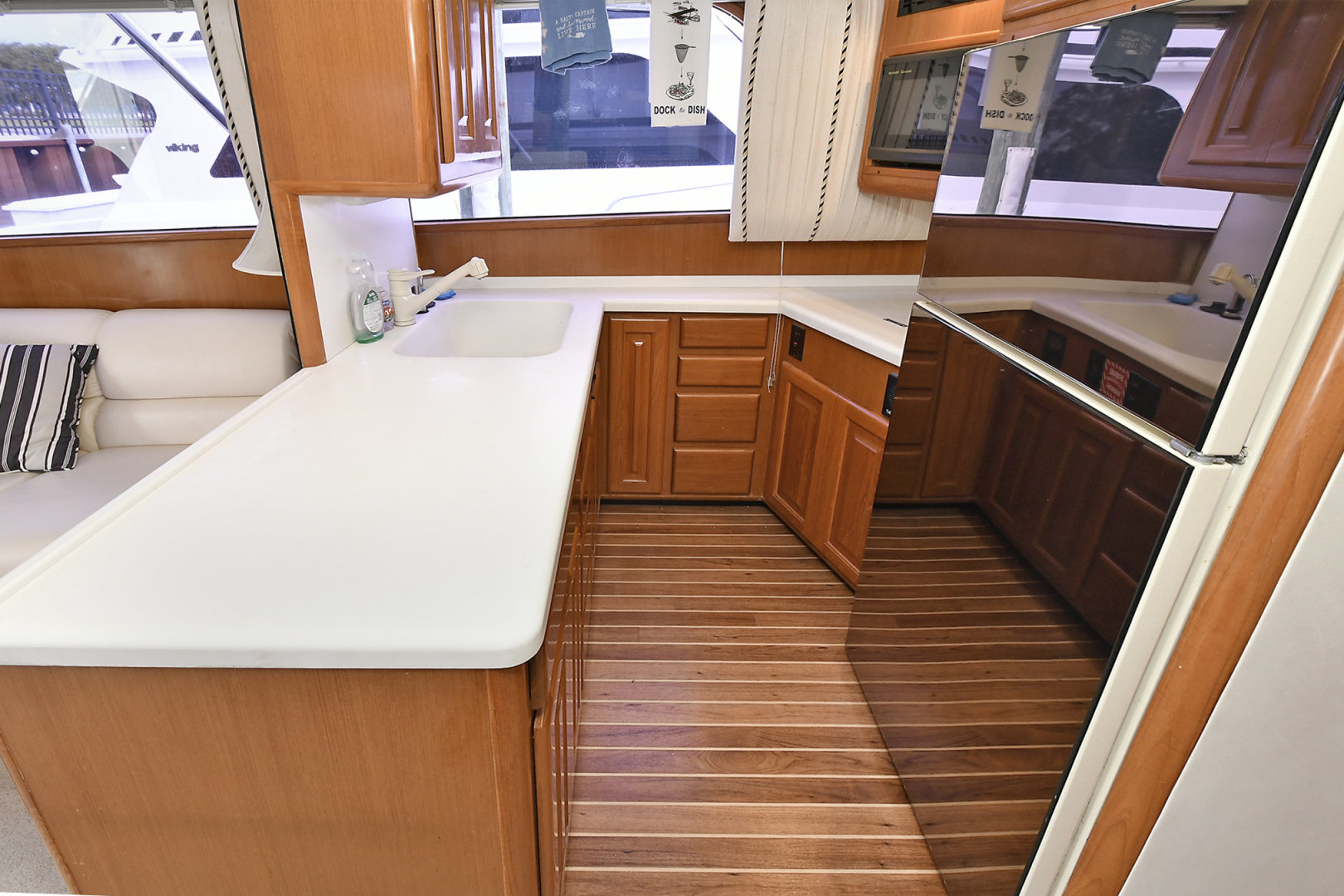 Vita Bella 47ft Viking Yacht For Sale