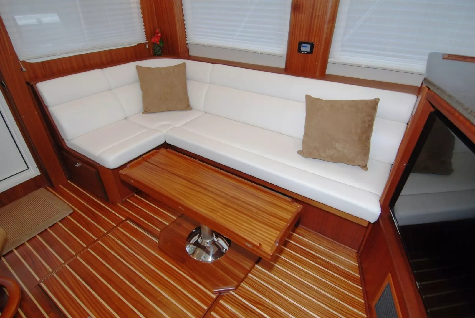 American Tug 485 Yacht For Sale