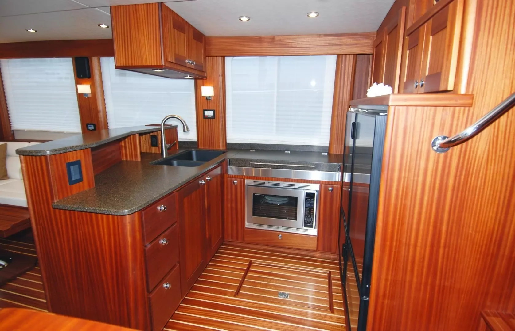 American Tug 485 Yacht For Sale