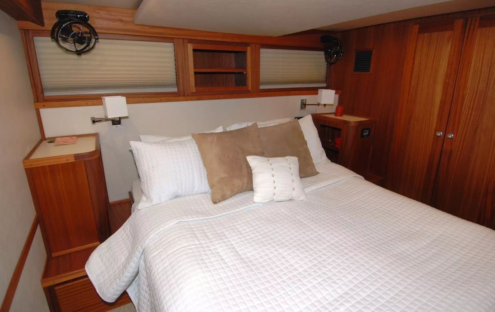 American Tug 485 Yacht For Sale