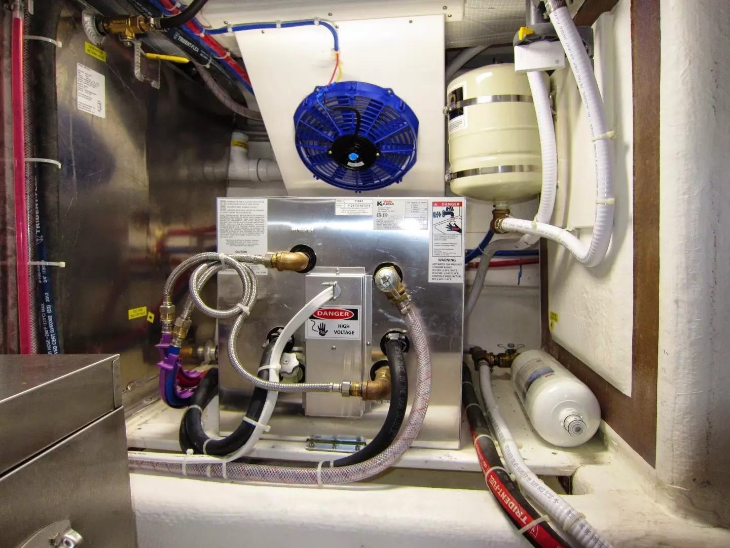 American Tug 485 Yacht For Sale