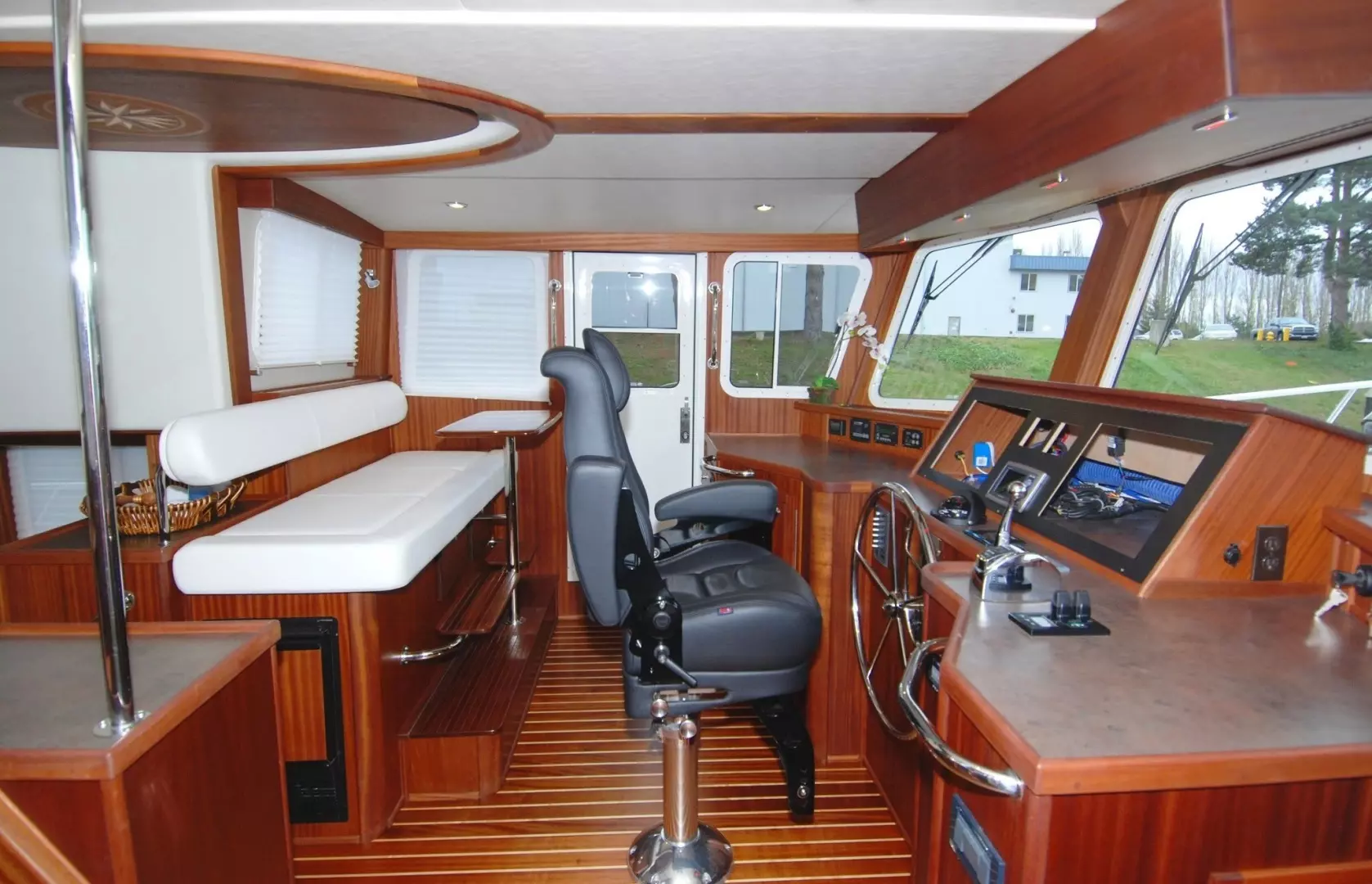 American Tug 485 Yacht For Sale