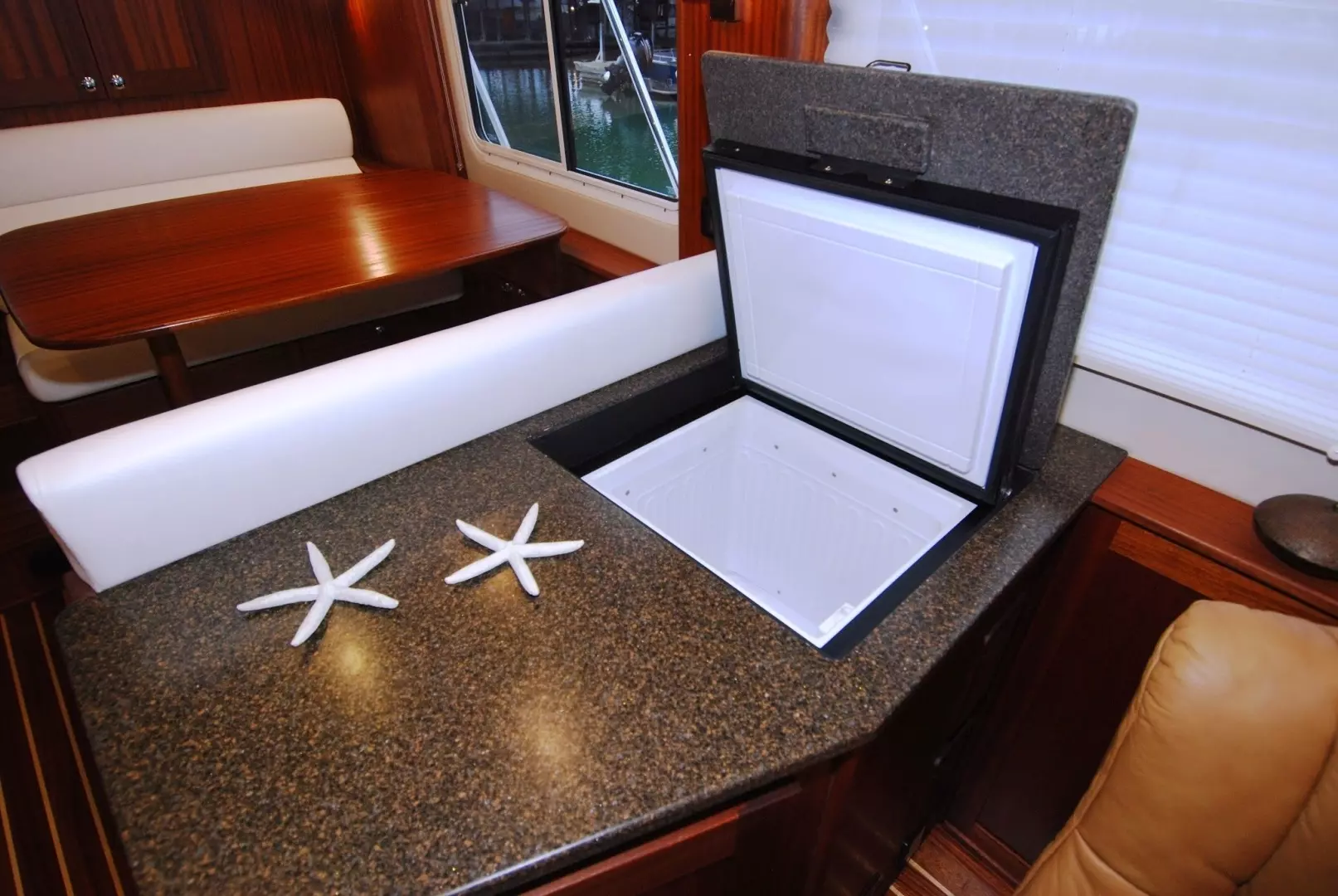 American Tug 485 Yacht For Sale