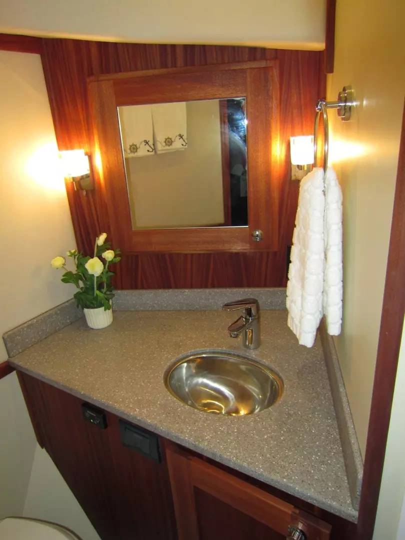 American Tug 485 Yacht For Sale