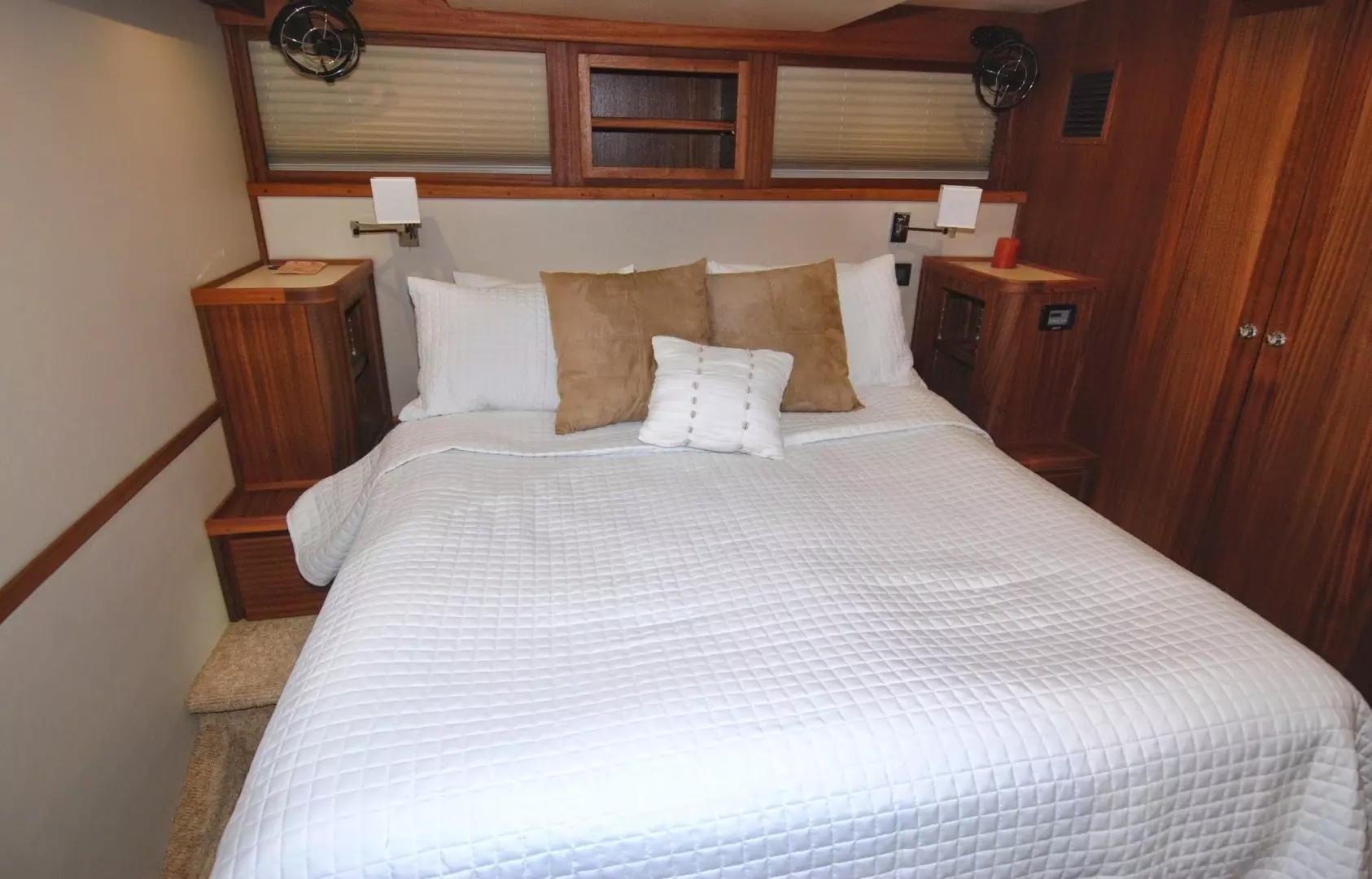 American Tug 485 Yacht For Sale