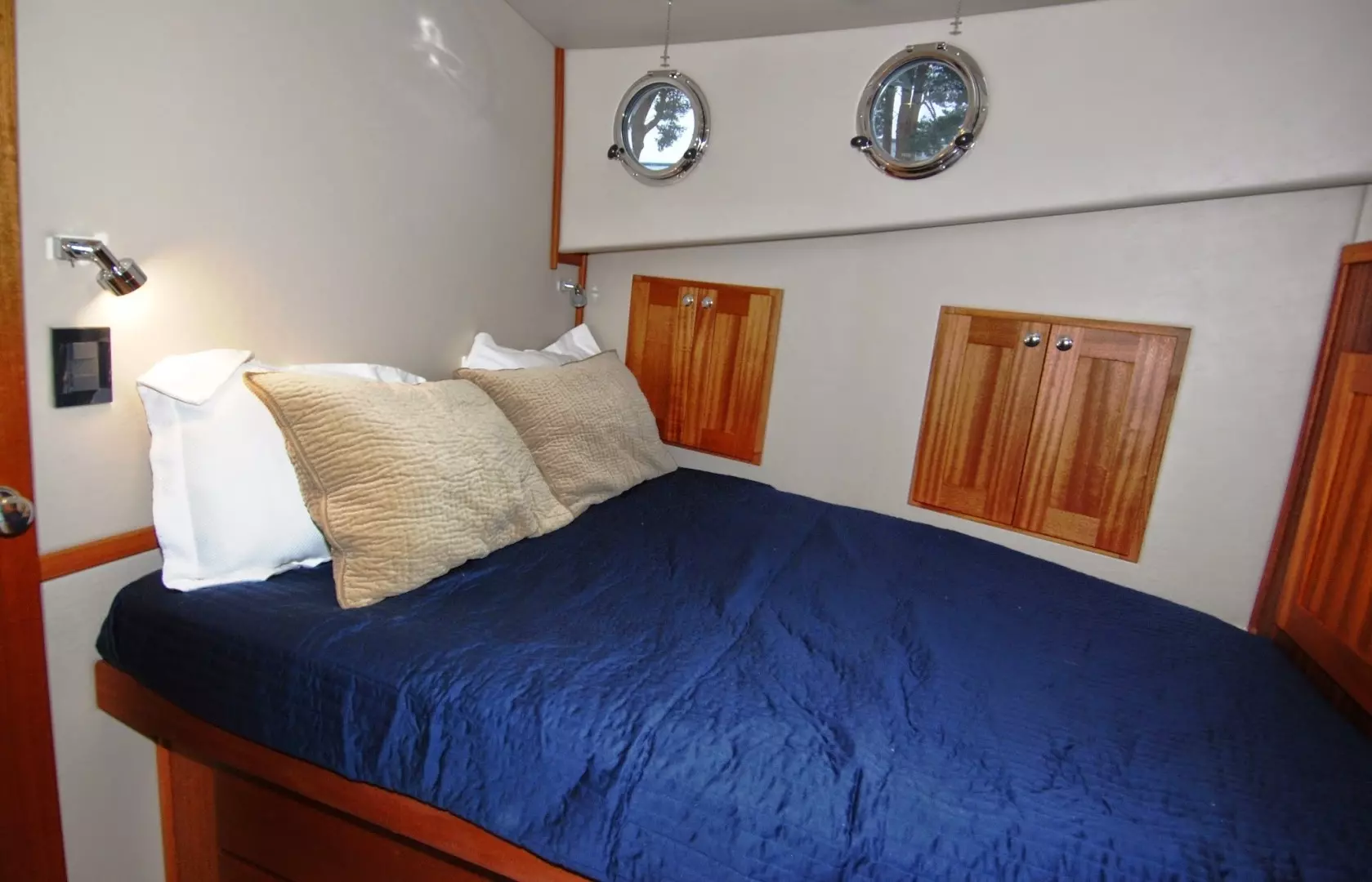 American Tug 485 Yacht For Sale