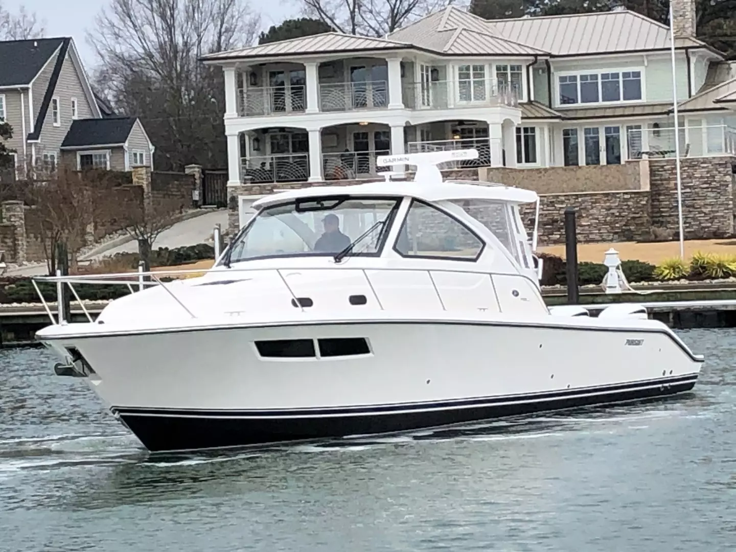 Pursuit 355 Offshore Yacht For Sale
